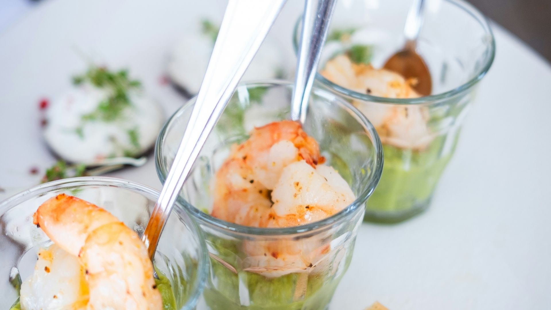 11. Coupelles de cocktail aux crevettes