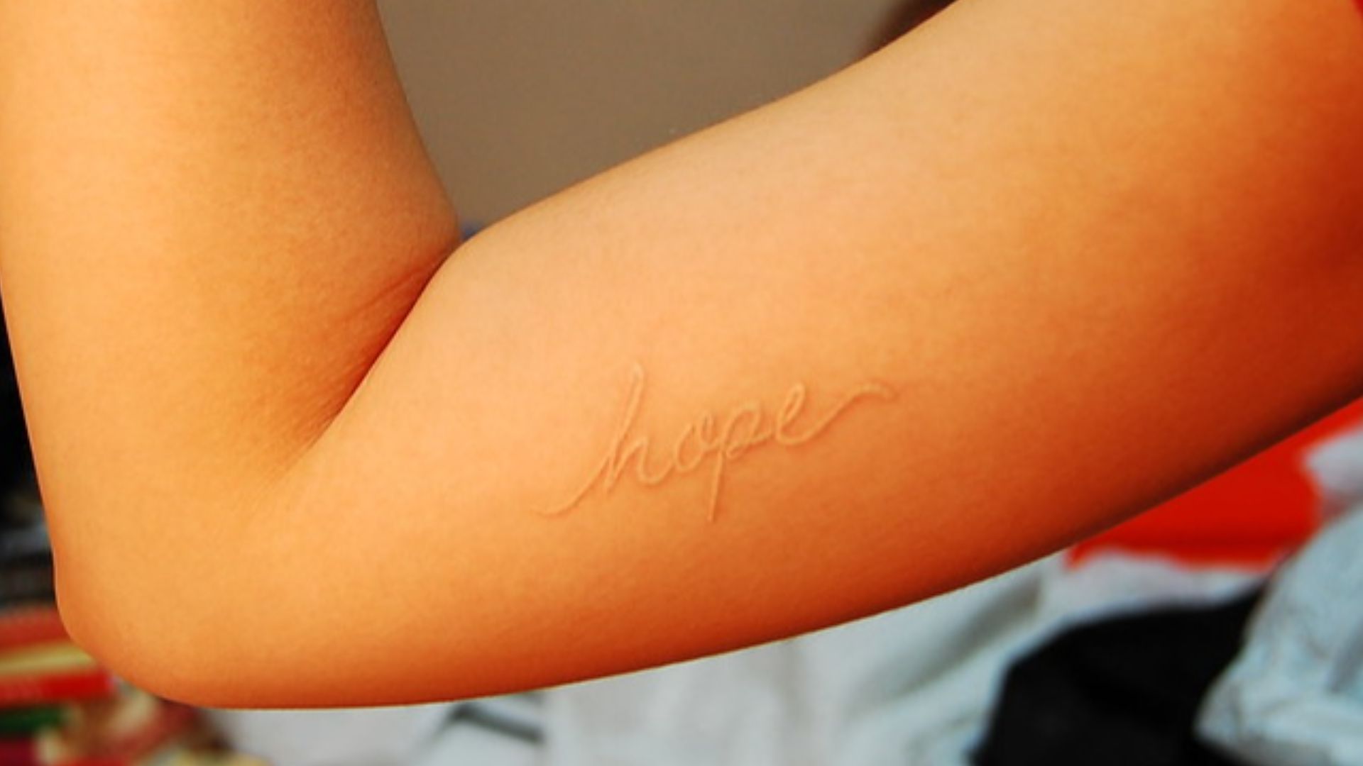 7. Les tatouages à l'encre blanche
