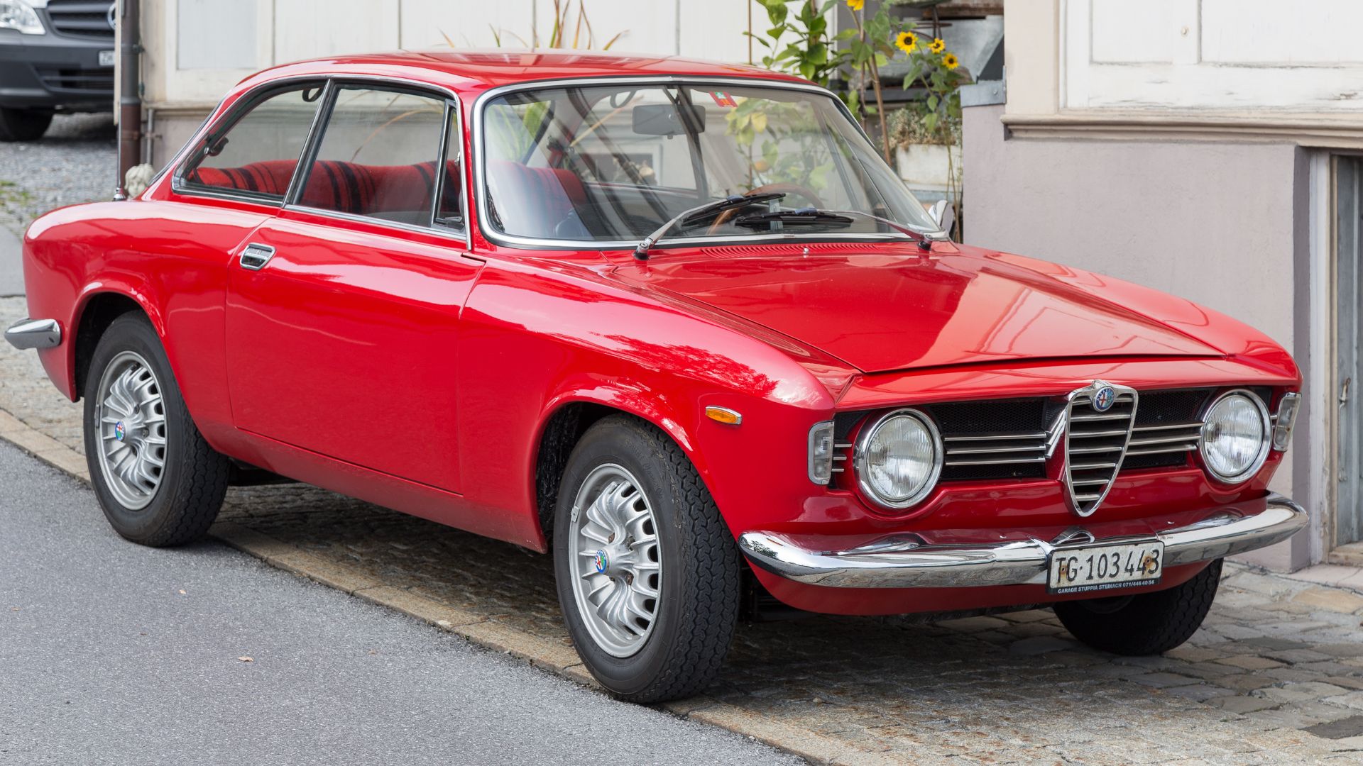 1. Giulia Sprint GT