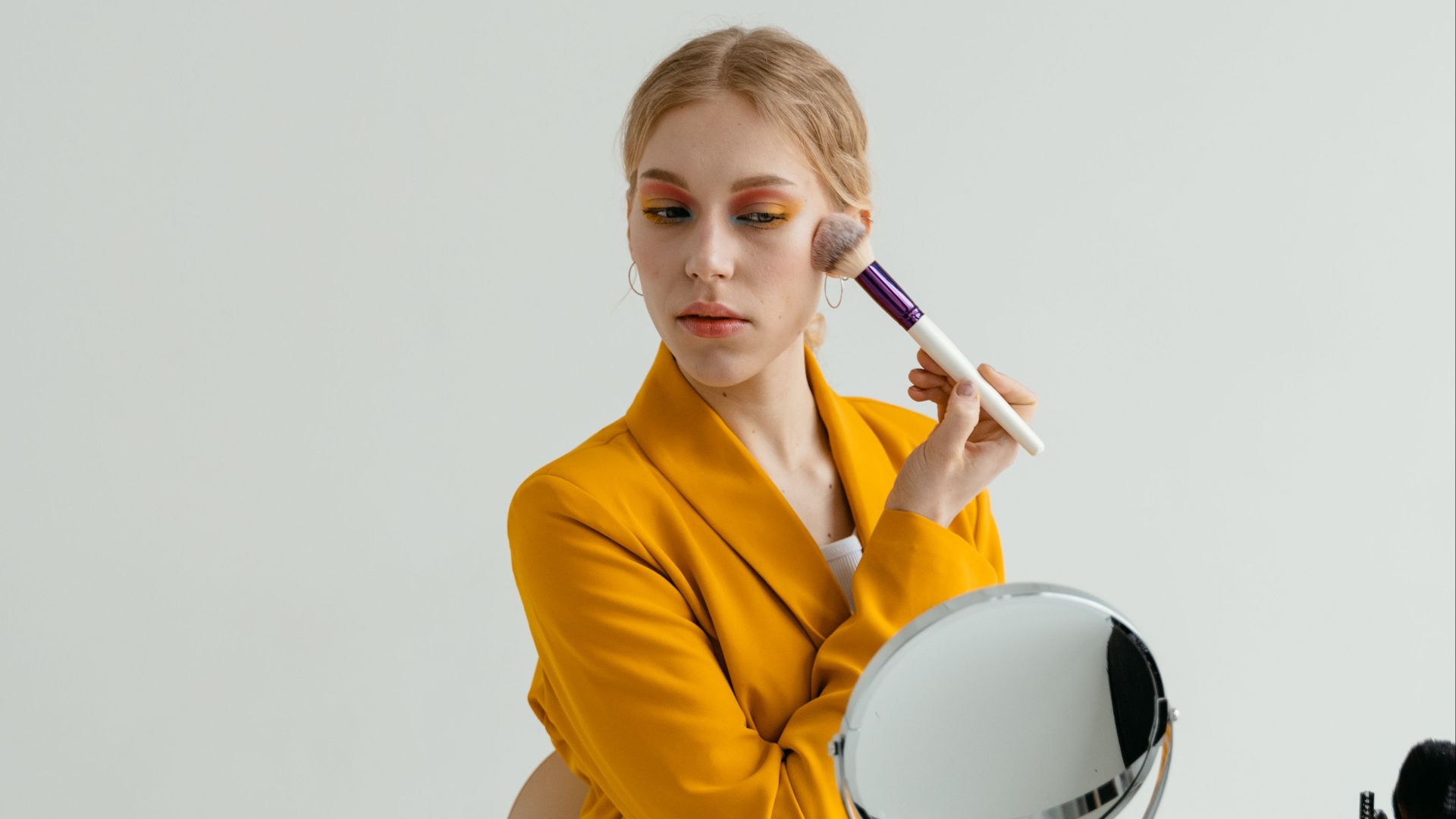 18. Les lumières colorées faussent les nuances des produits