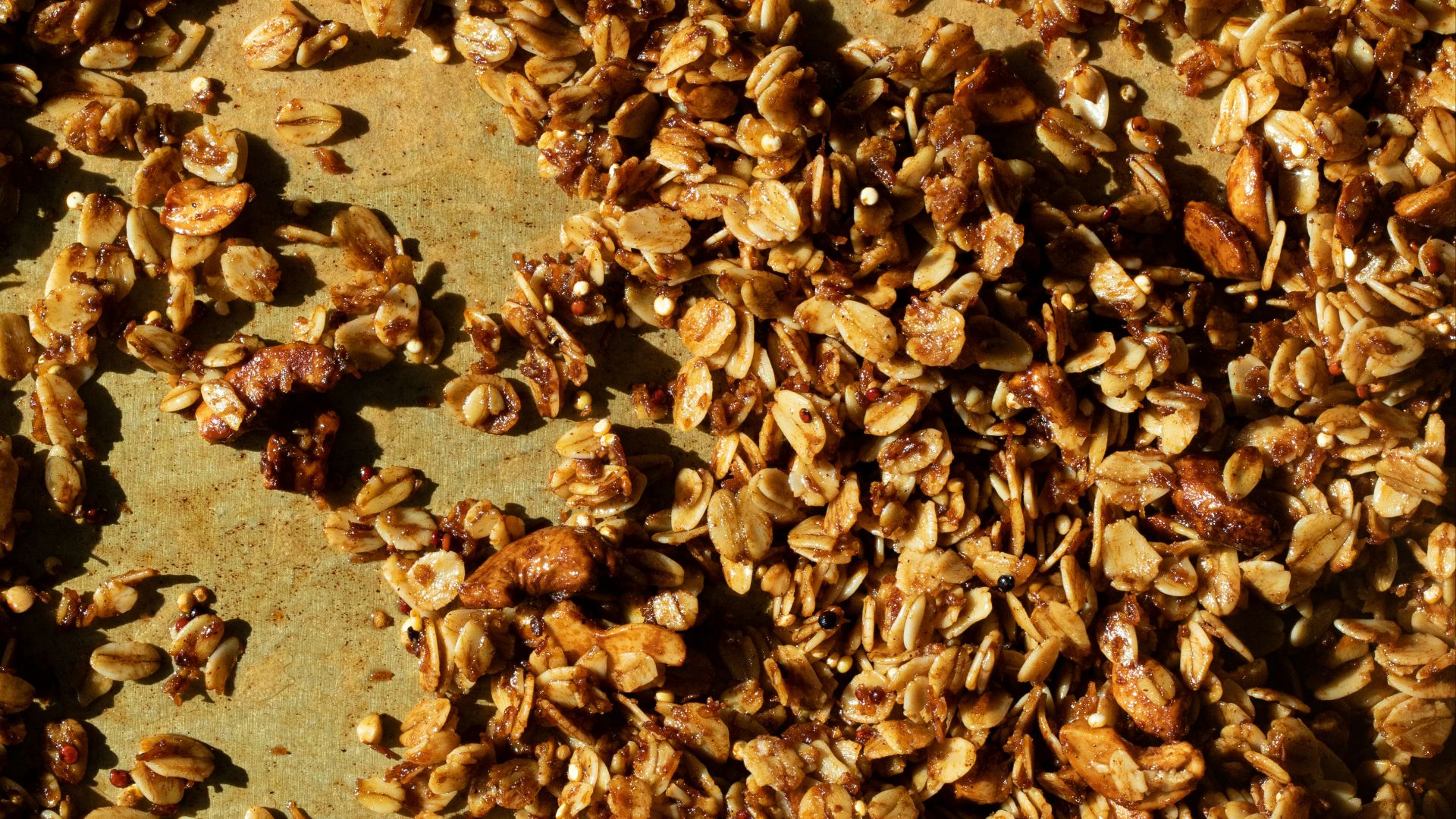 16. Granola enrichi en sucre