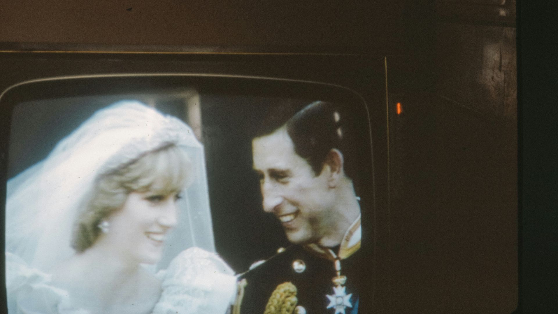 20 Royal Weddings That Looked Like Peace Agreements, But Weren't