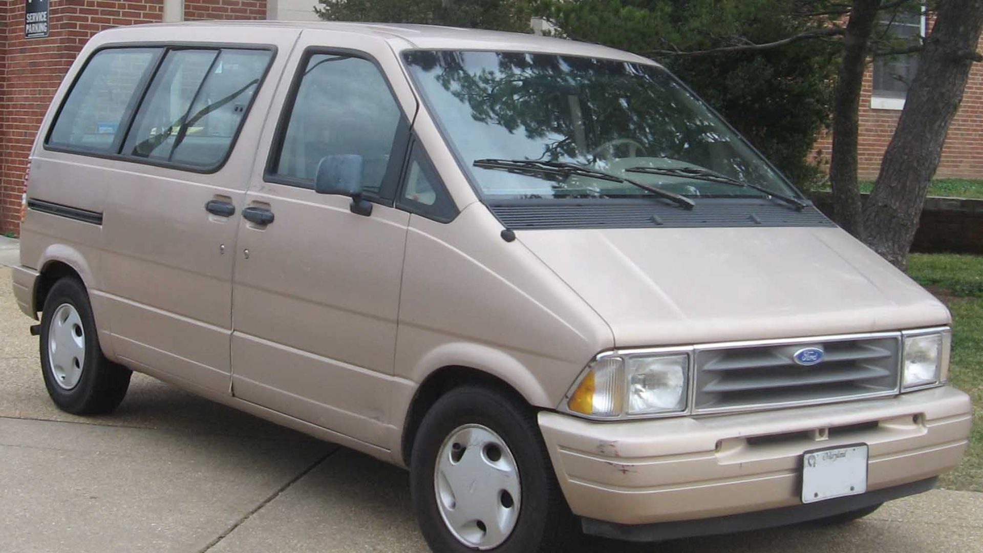 6. Ford Aerostar