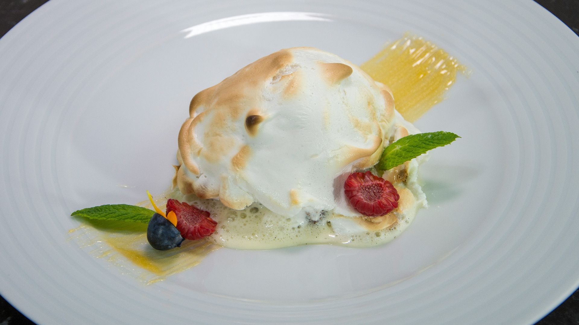 5. Des « Baked Alaska » flambés qui font sensation