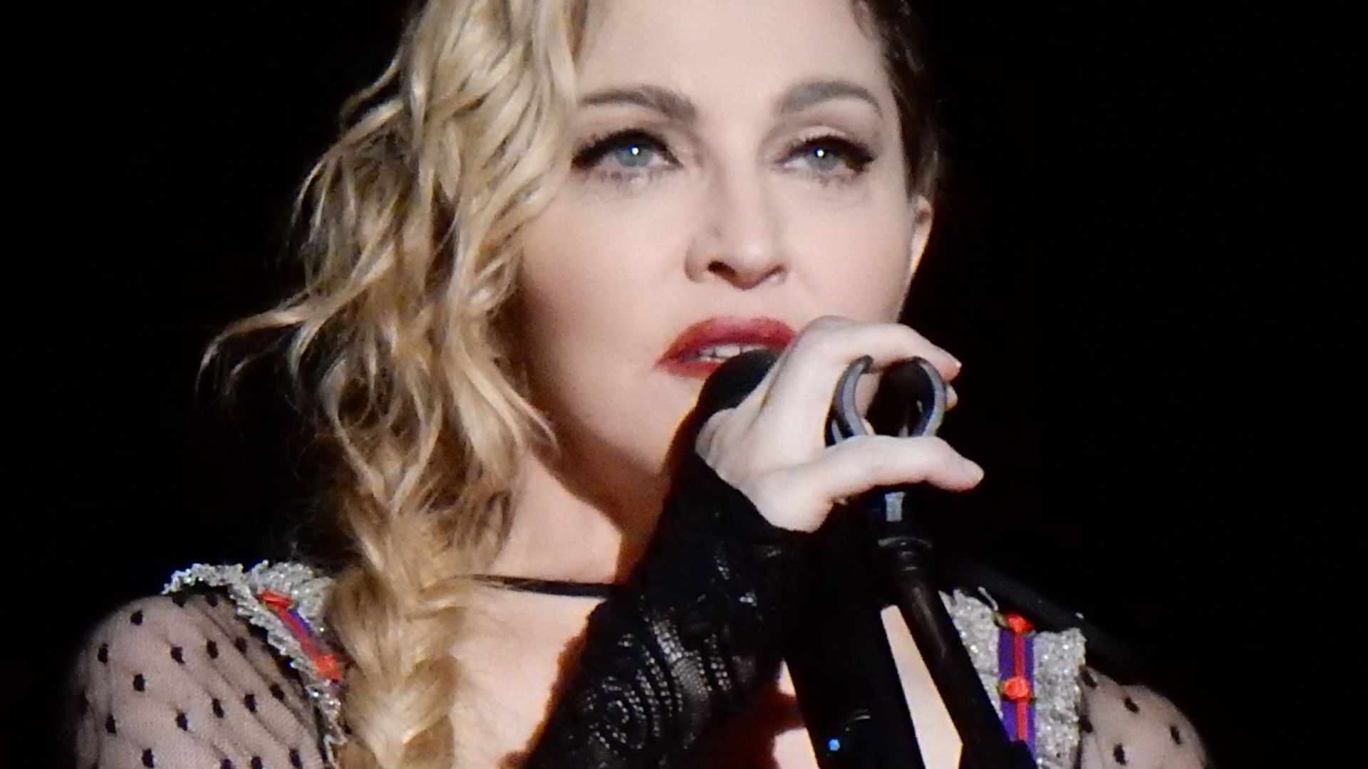 9. « Material Girl » de Madonna