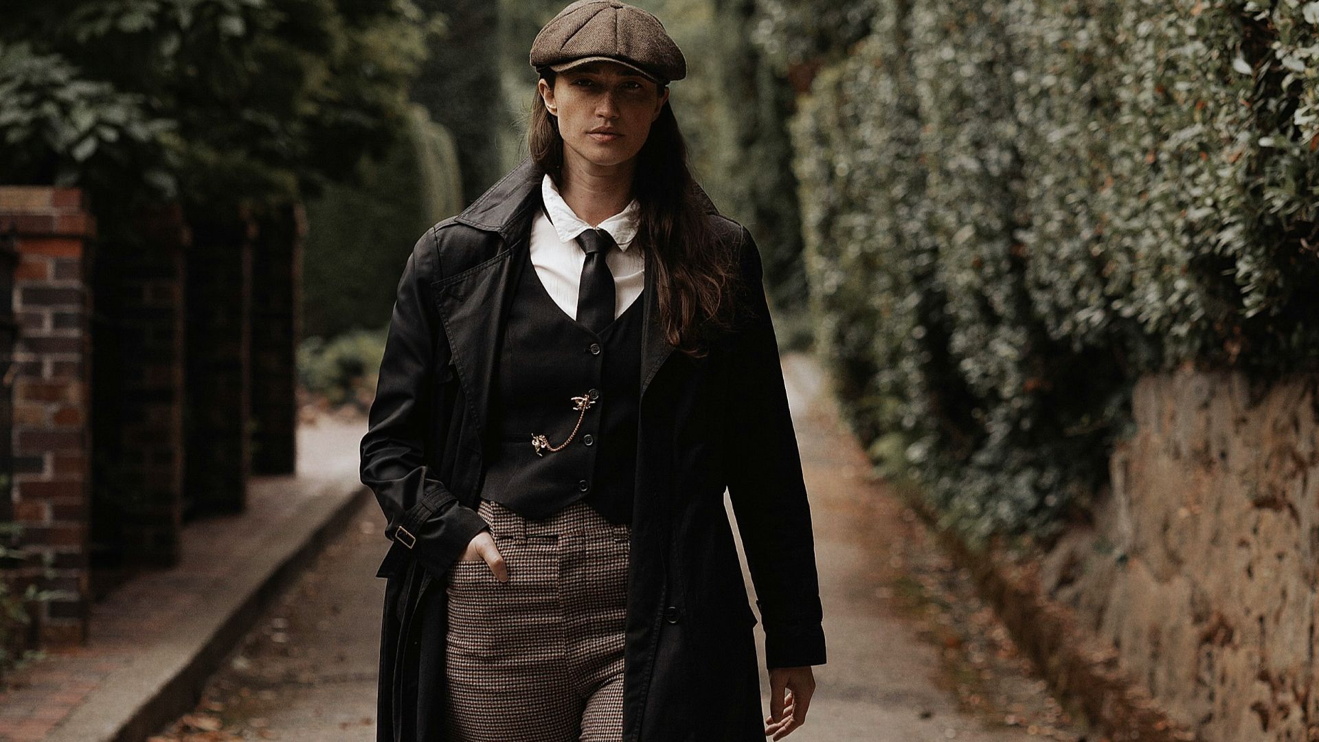 7. Veste en tweed et jupe crayon
