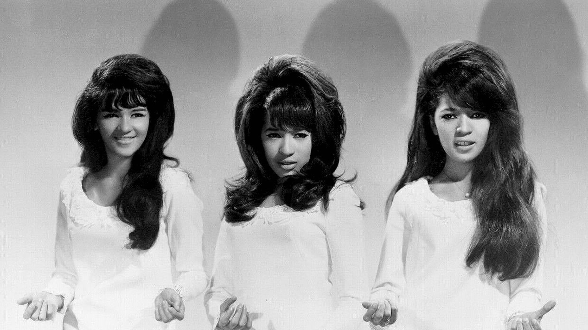 16. Ronnie Spector