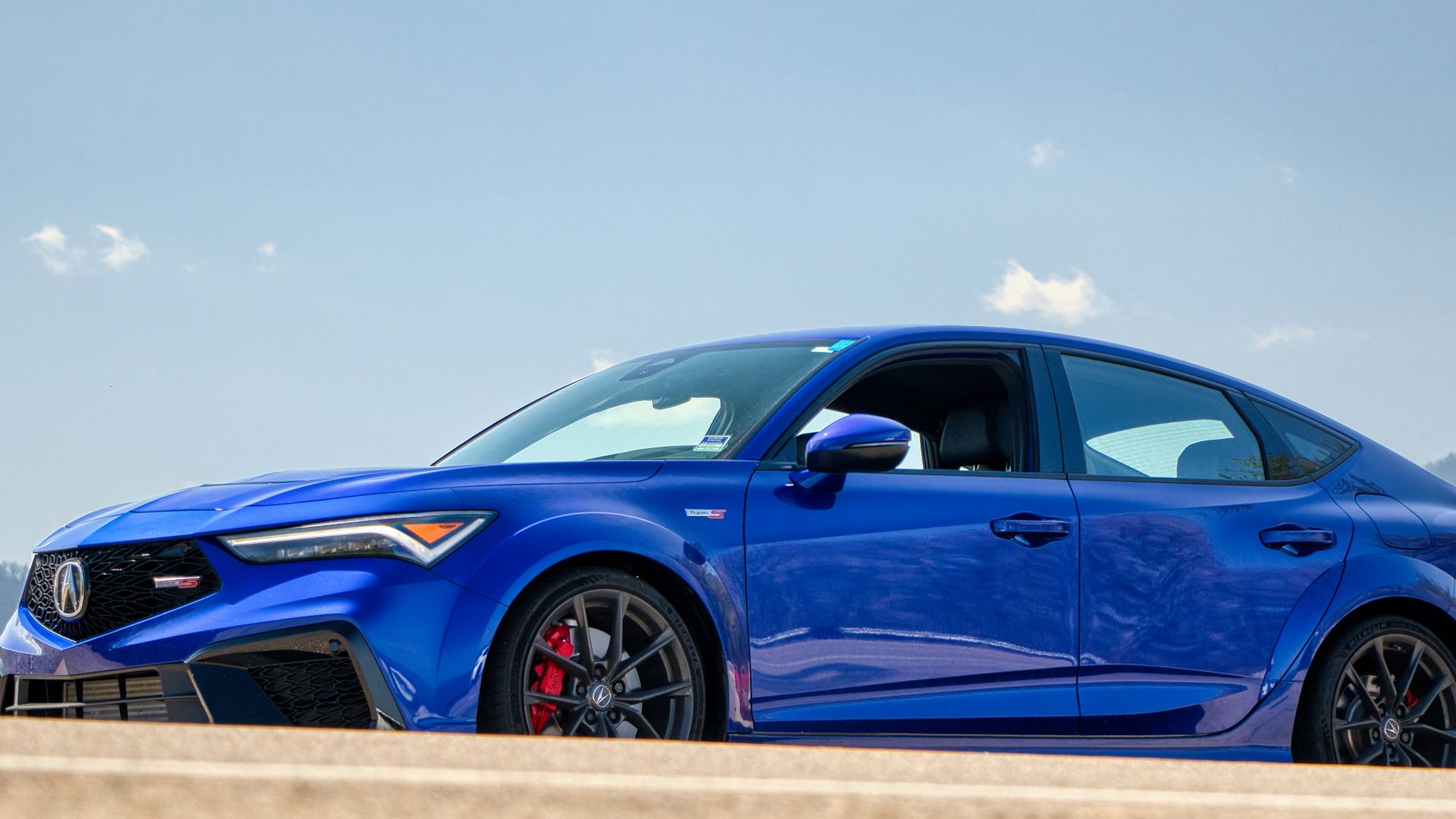 8. Acura Integra RS : un superbe design, mais qui manque un peu de puissance