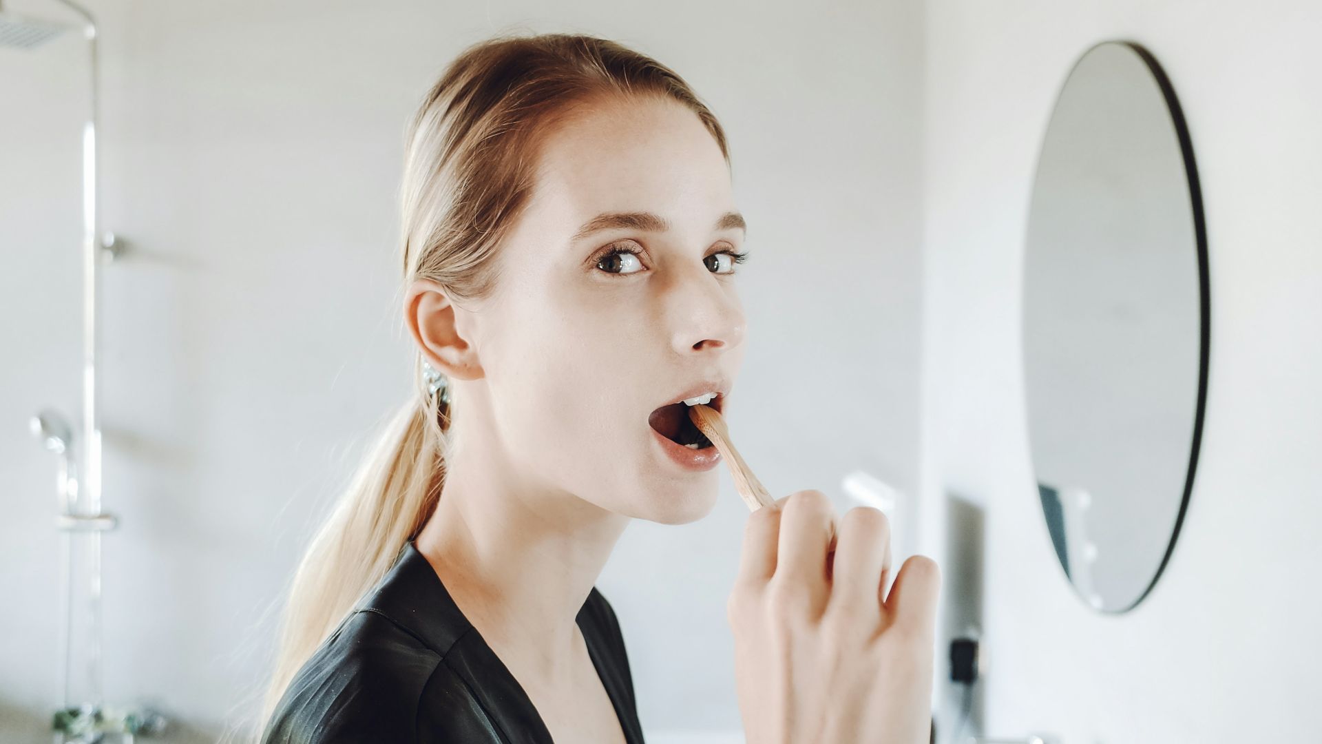 20 signes d’alerte qui indiquent que vous devez consulter un dentiste