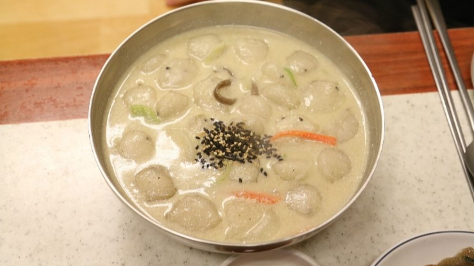 5. Gamja Ongsimi