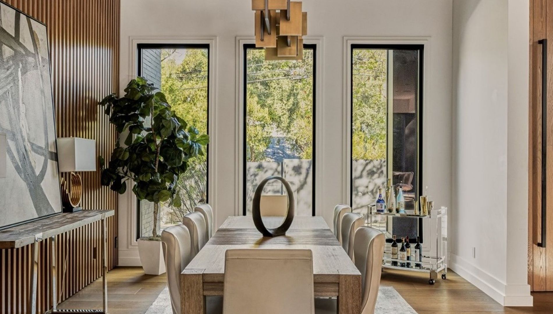Salle à manger principale