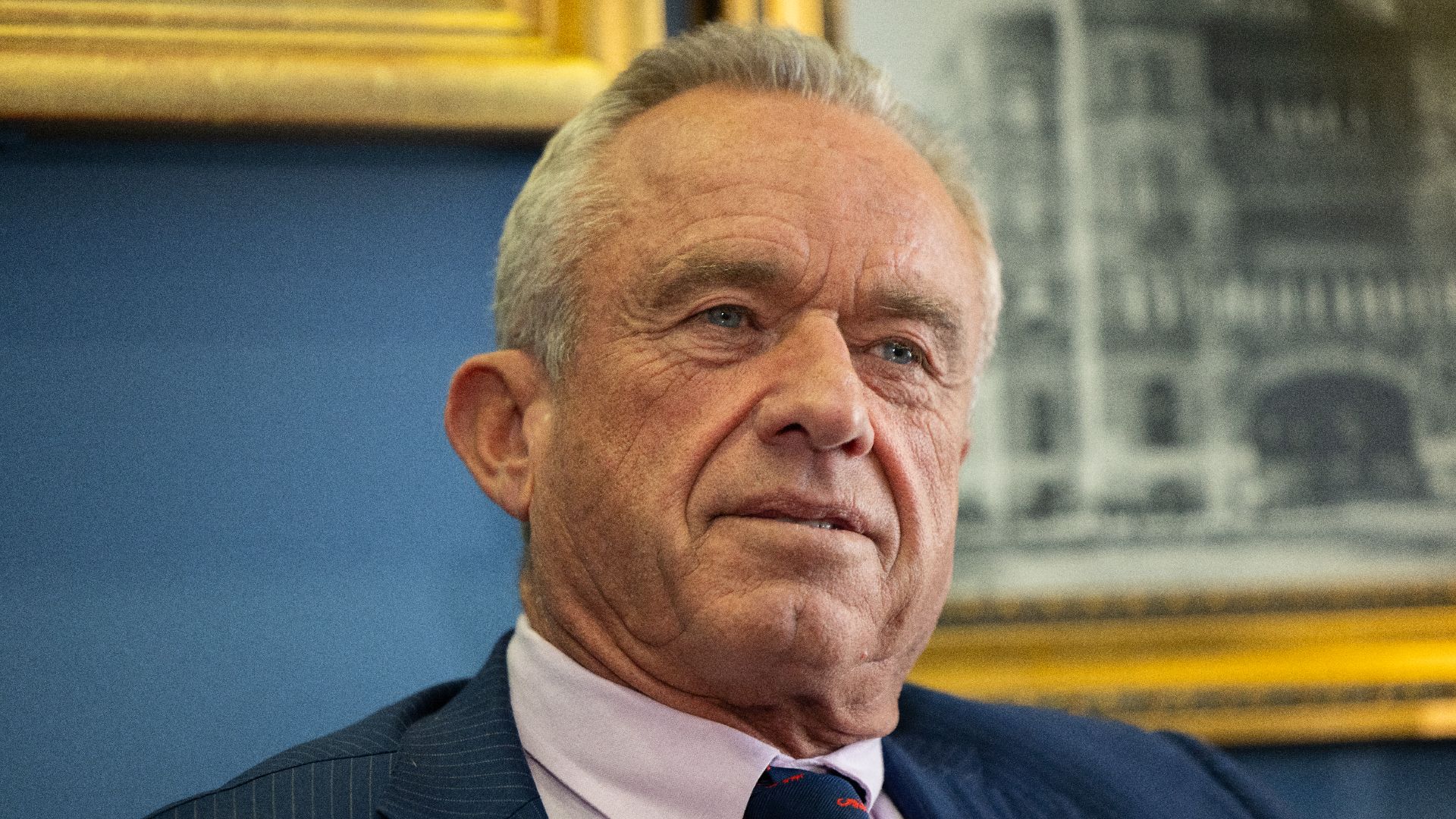 Réactions politiques négatives