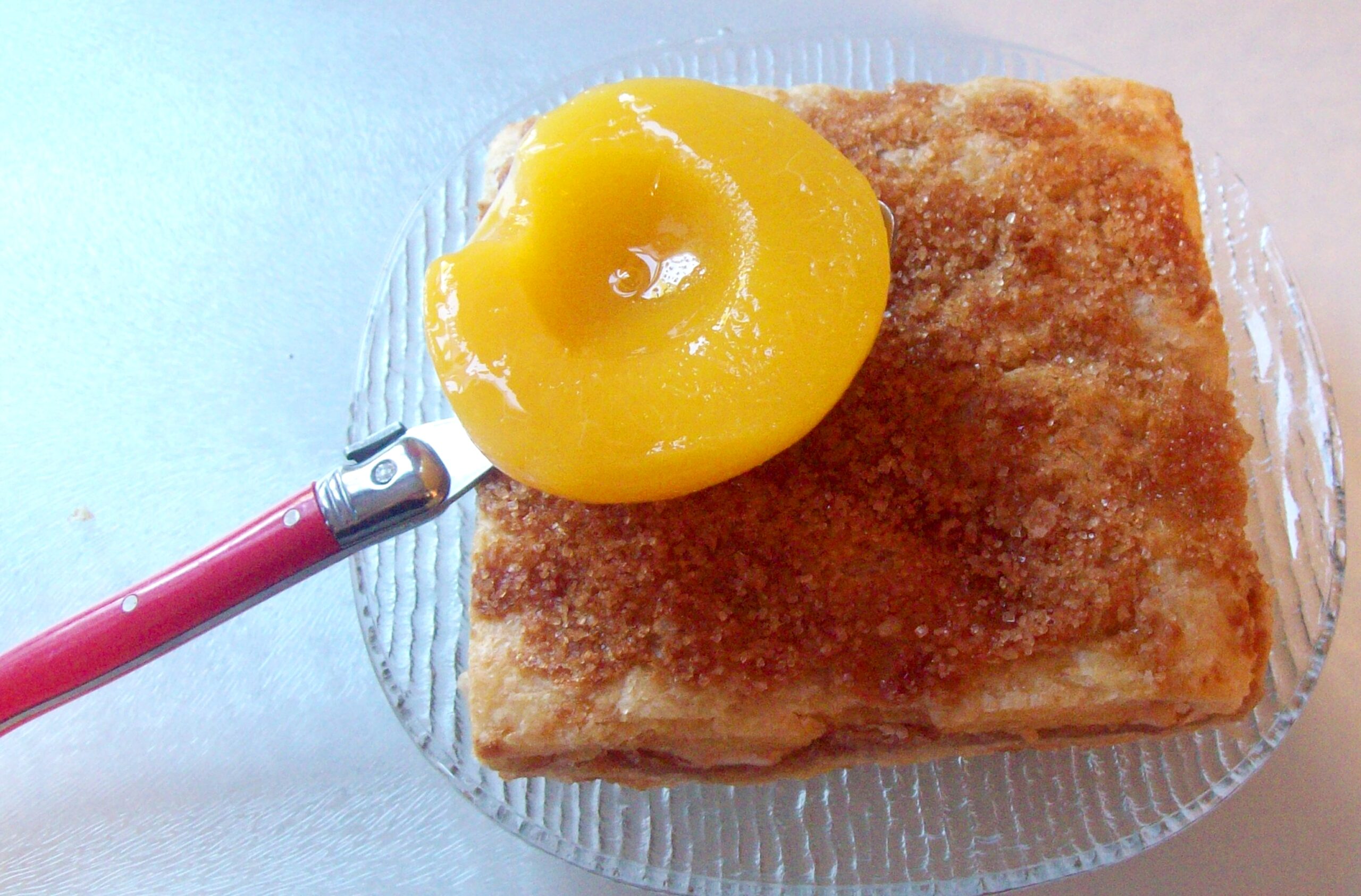 Feuilleté aux pêches
