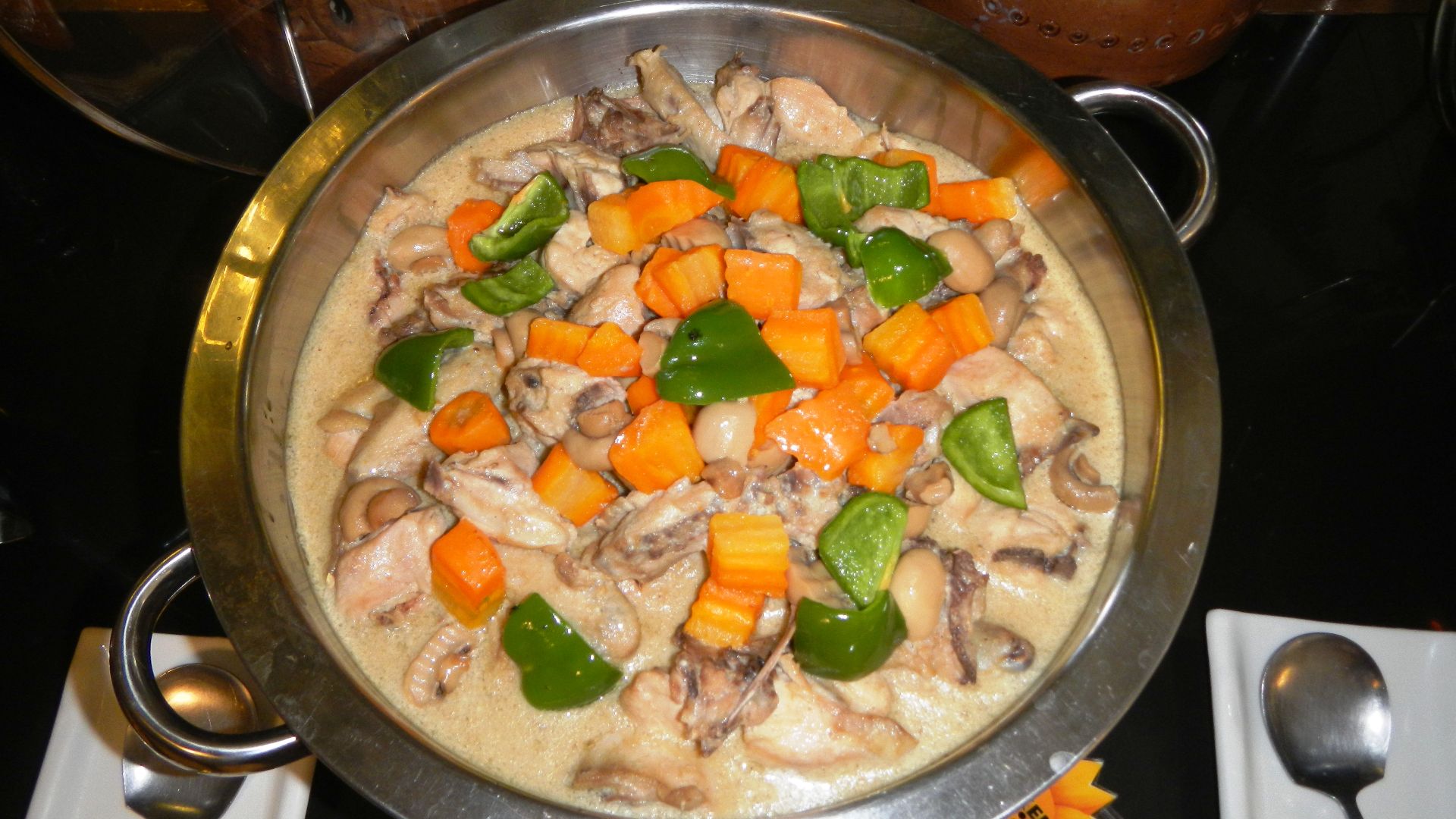 3. Poulet à la King sur toast