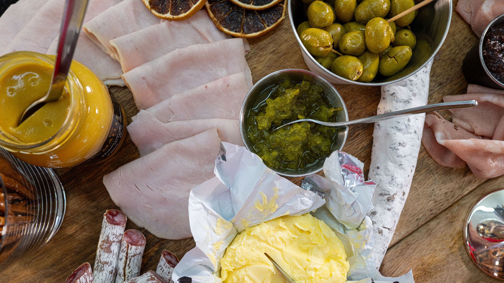 20. Déjeuner du laboureur avec chutney et cornichons