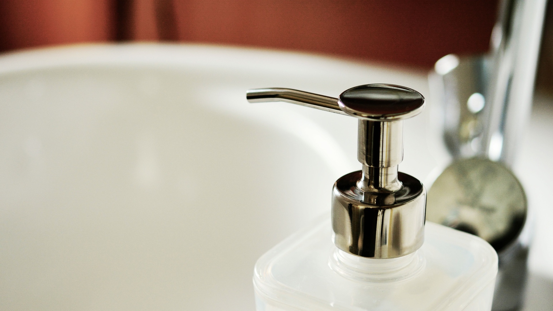 10. Distributeurs de savon vides