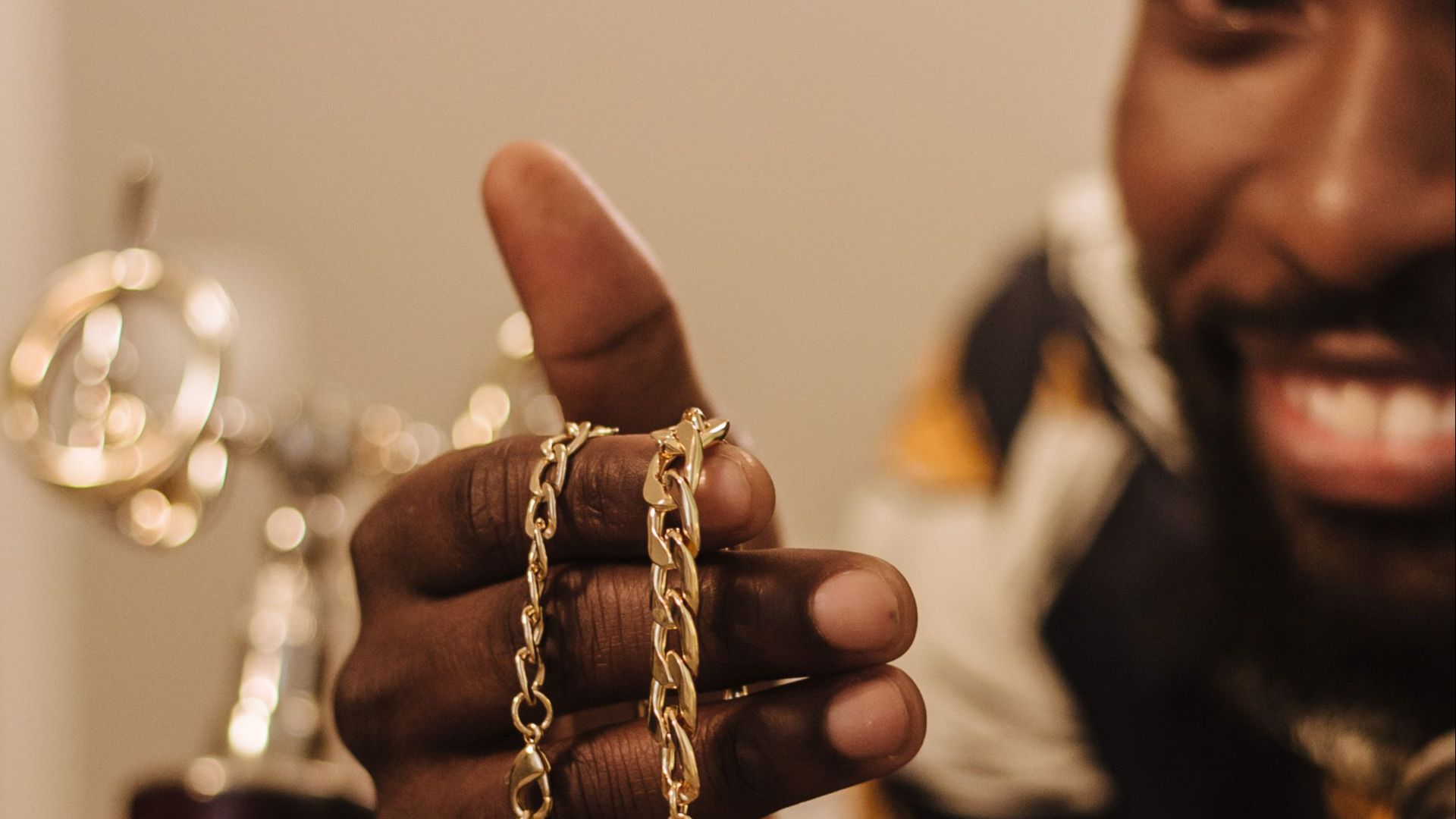 19. Des bijoux qui cliquettent dans n'importe quelle pièce silencieuse