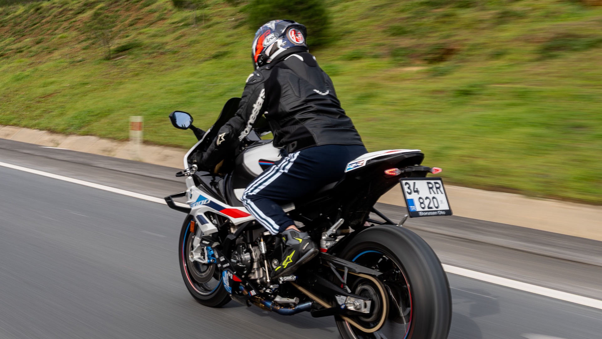 5. Une moto (ou l'équipement qui va avec)