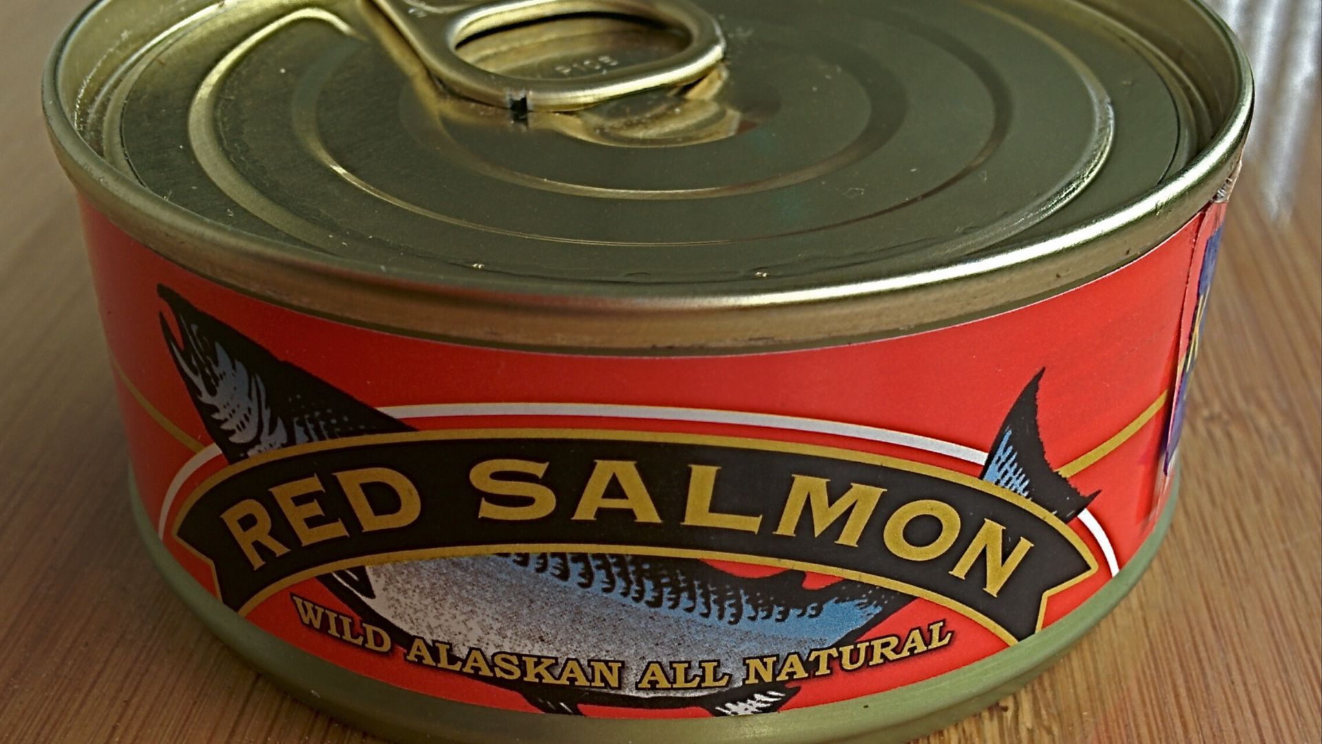 4. Saumon en conserve avec arêtes