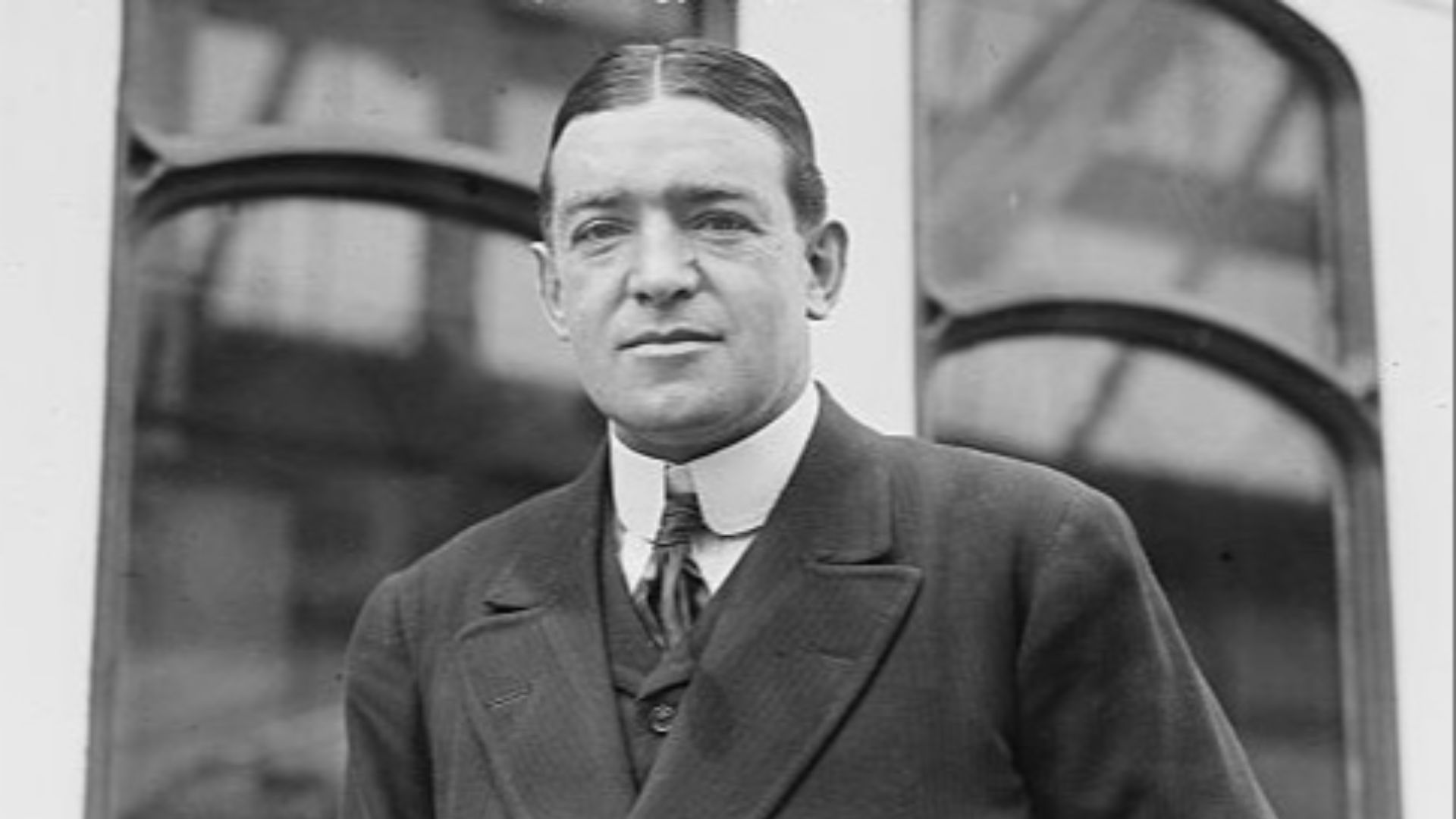 17. Ernest Shackleton a vu la glace broyer son navire