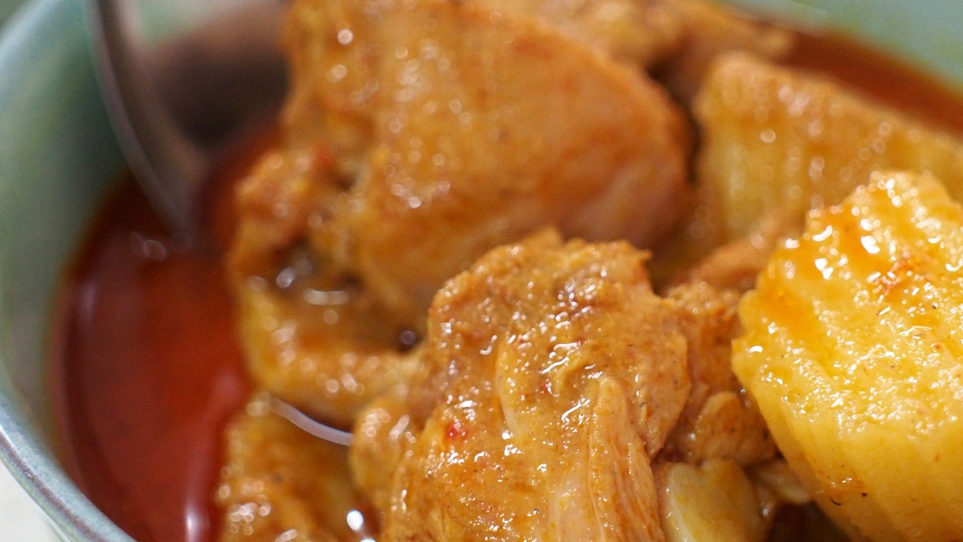 4. Le curry Massaman : un plat au curry riche et parfumé