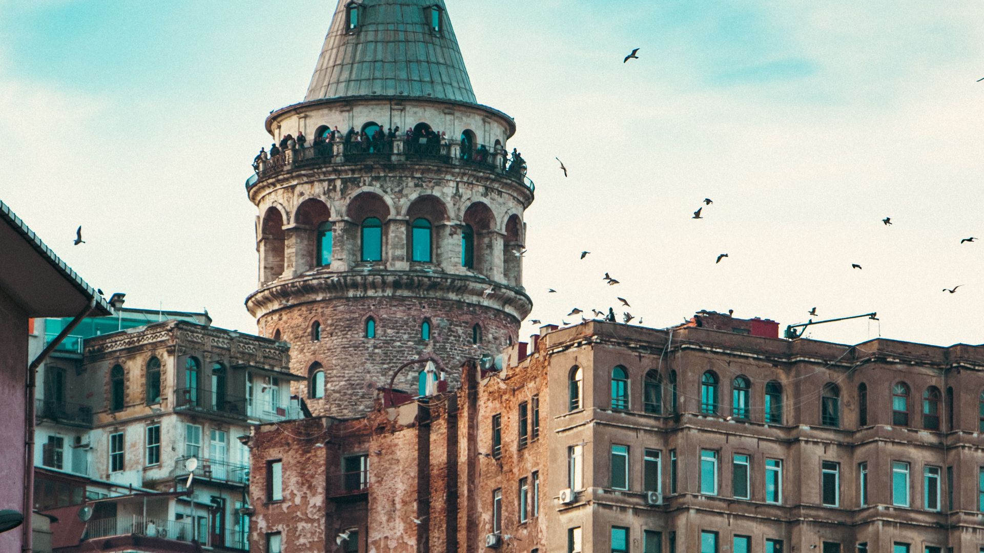 10 Ancient Cities That Grew Rapidly and 10 That Disappeared Even Faster