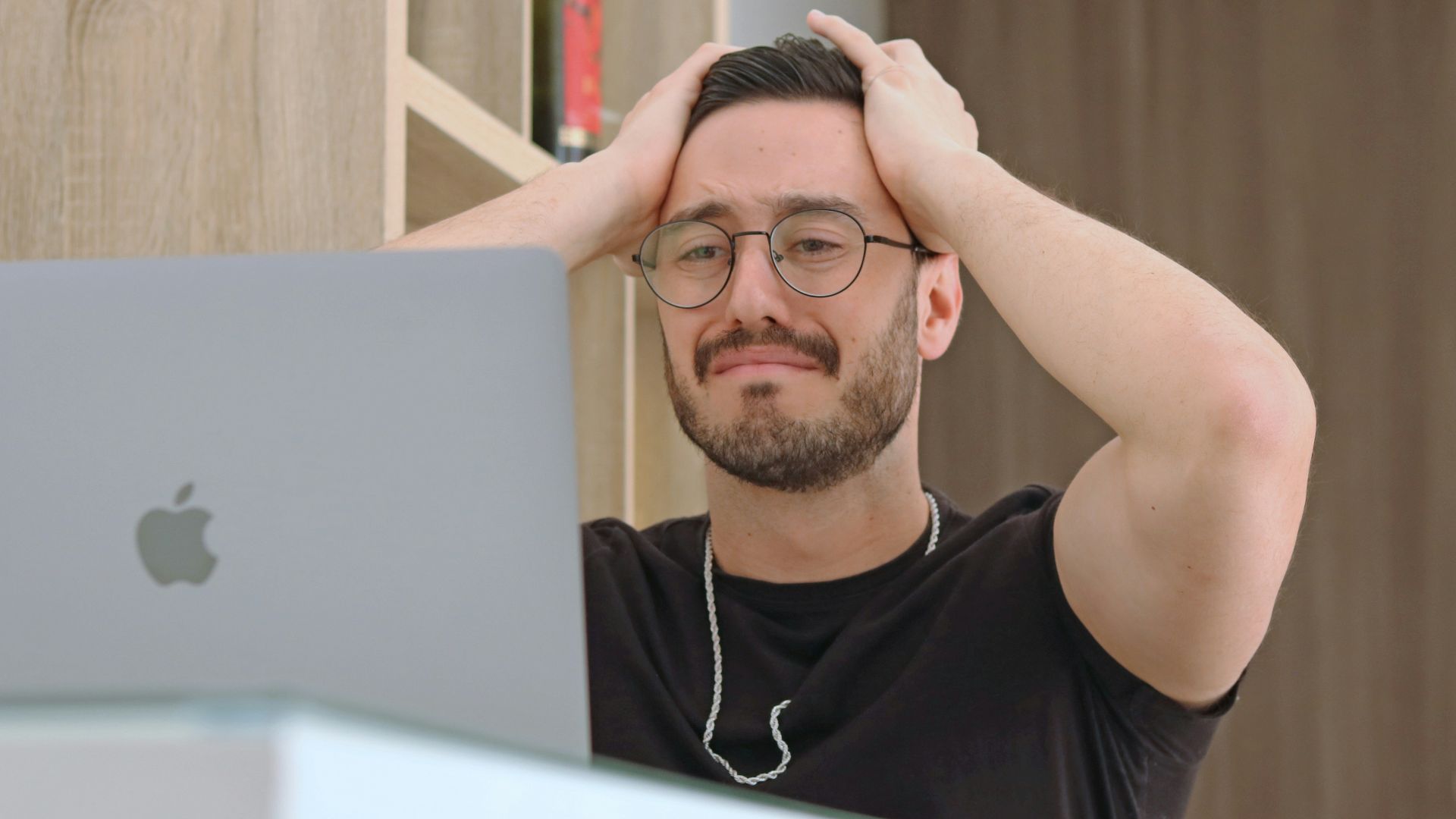 20. Il ne tire jamais les leçons de ses erreurs
