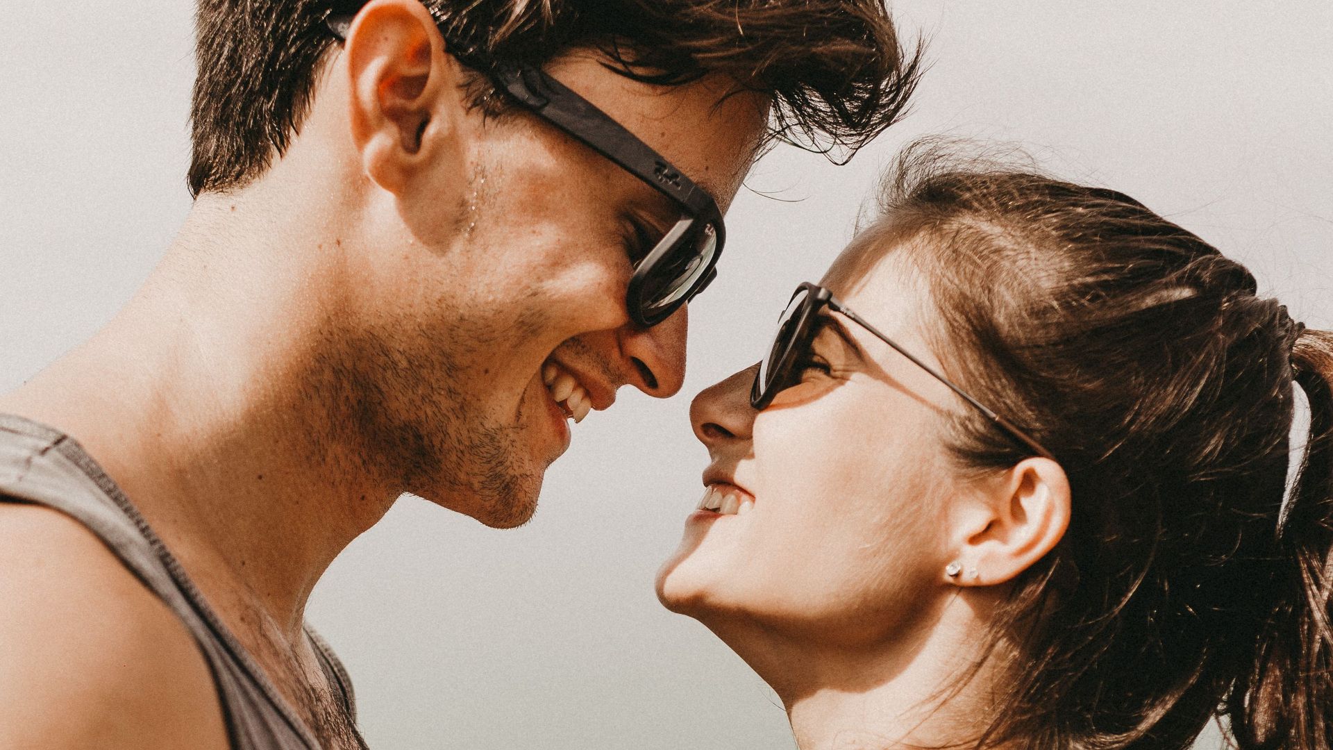 10 habitudes « à l’ancienne » des gentlemen que les femmes souhaitent voir perdurer et 10 habitudes modernes qu’elles apprécient