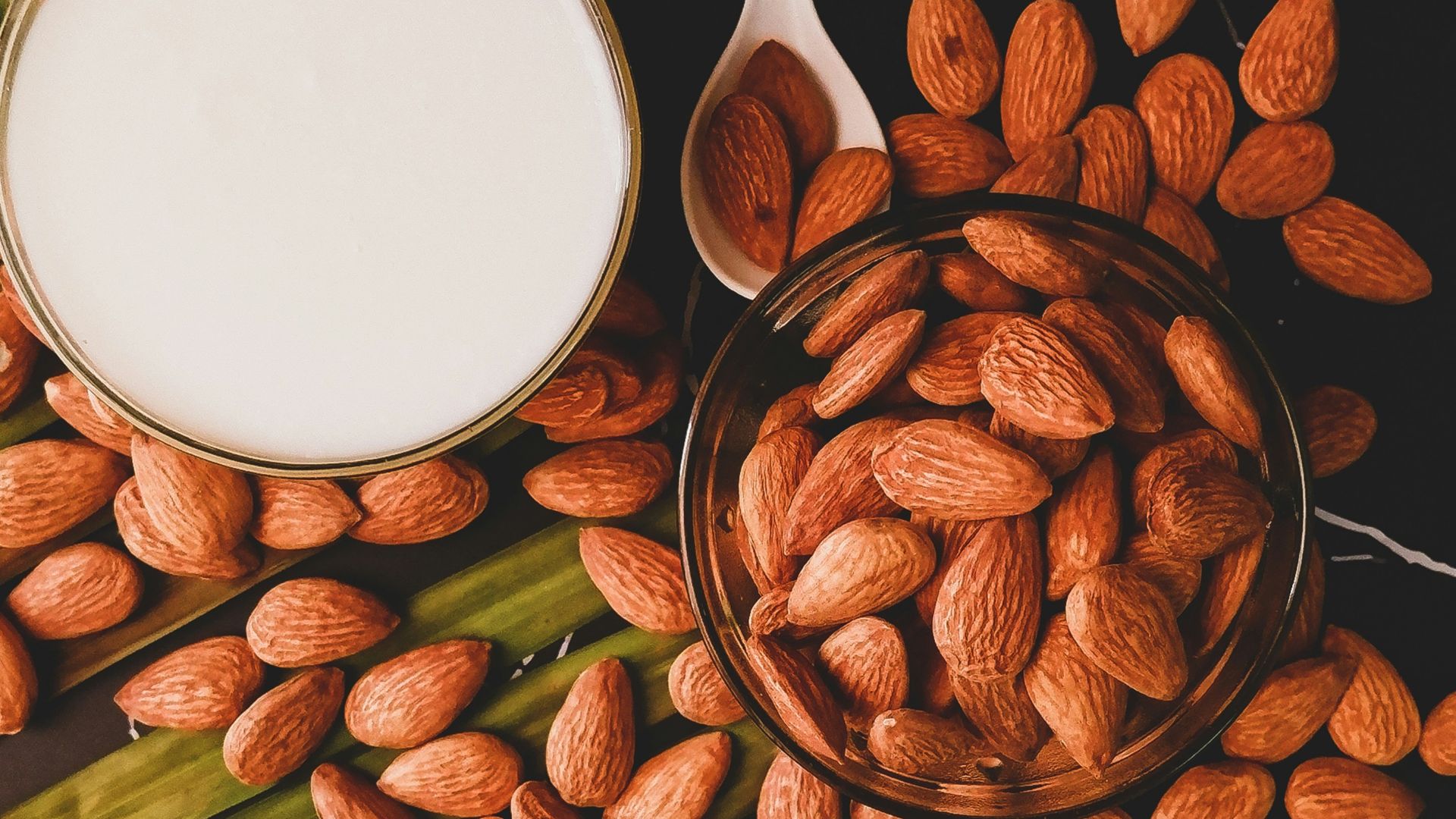 14. Lait d'amande non sucré