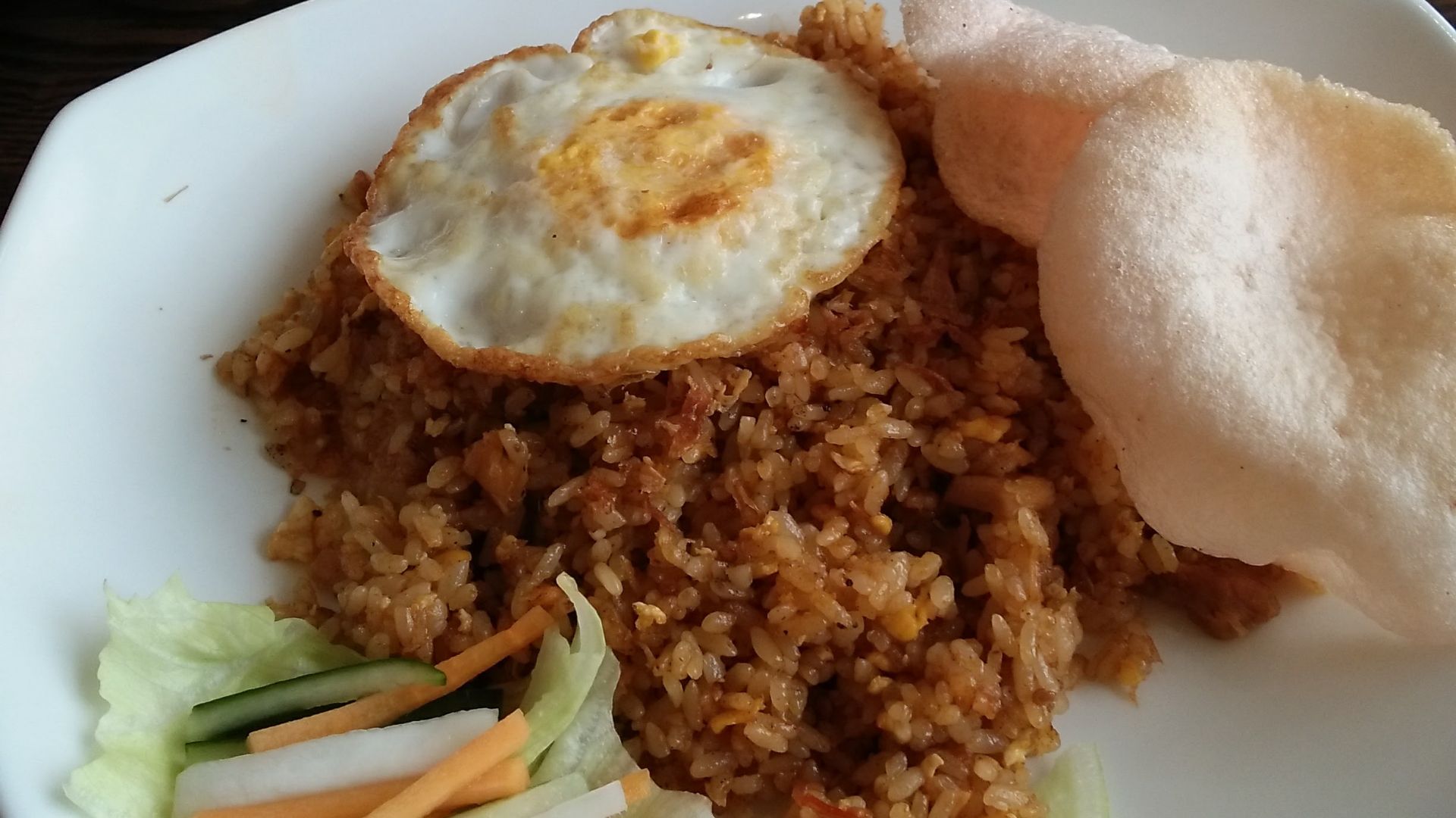 8. Nasi Goreng
