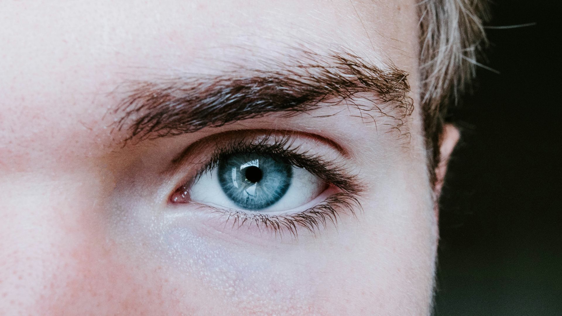 10. Soignez vos sourcils