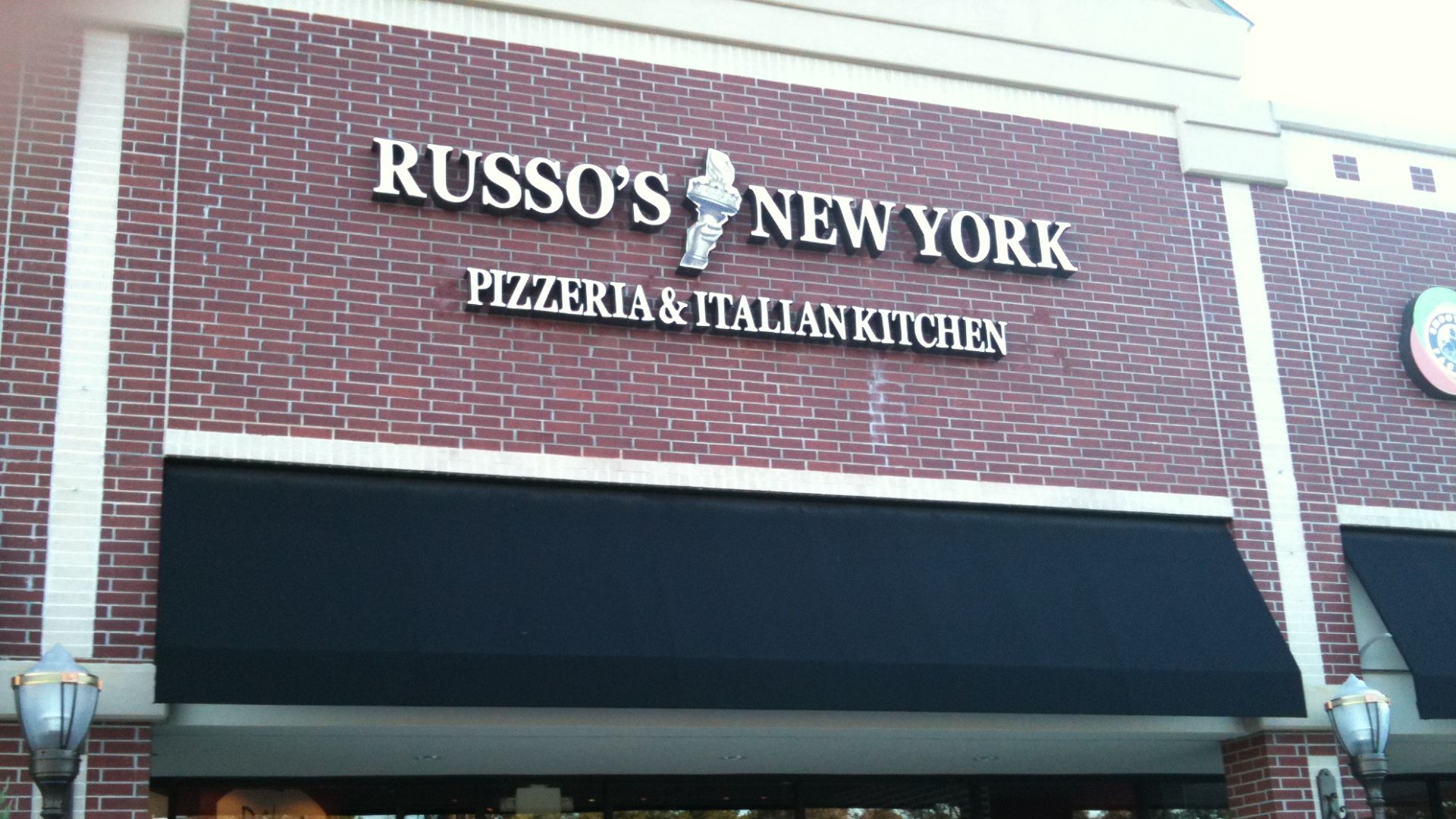 8. Russo's New York Pizzeria &amp; Italian Kitchen