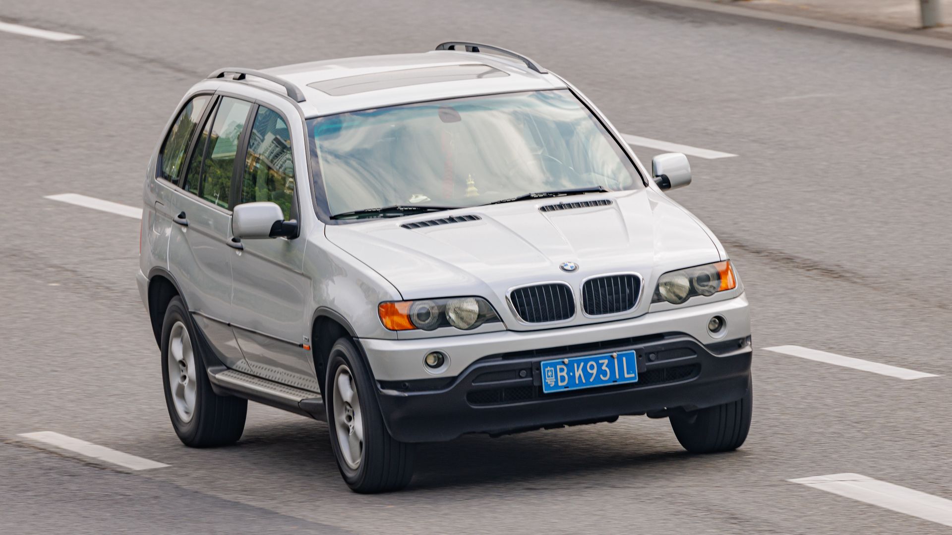 2. X5 (E53)