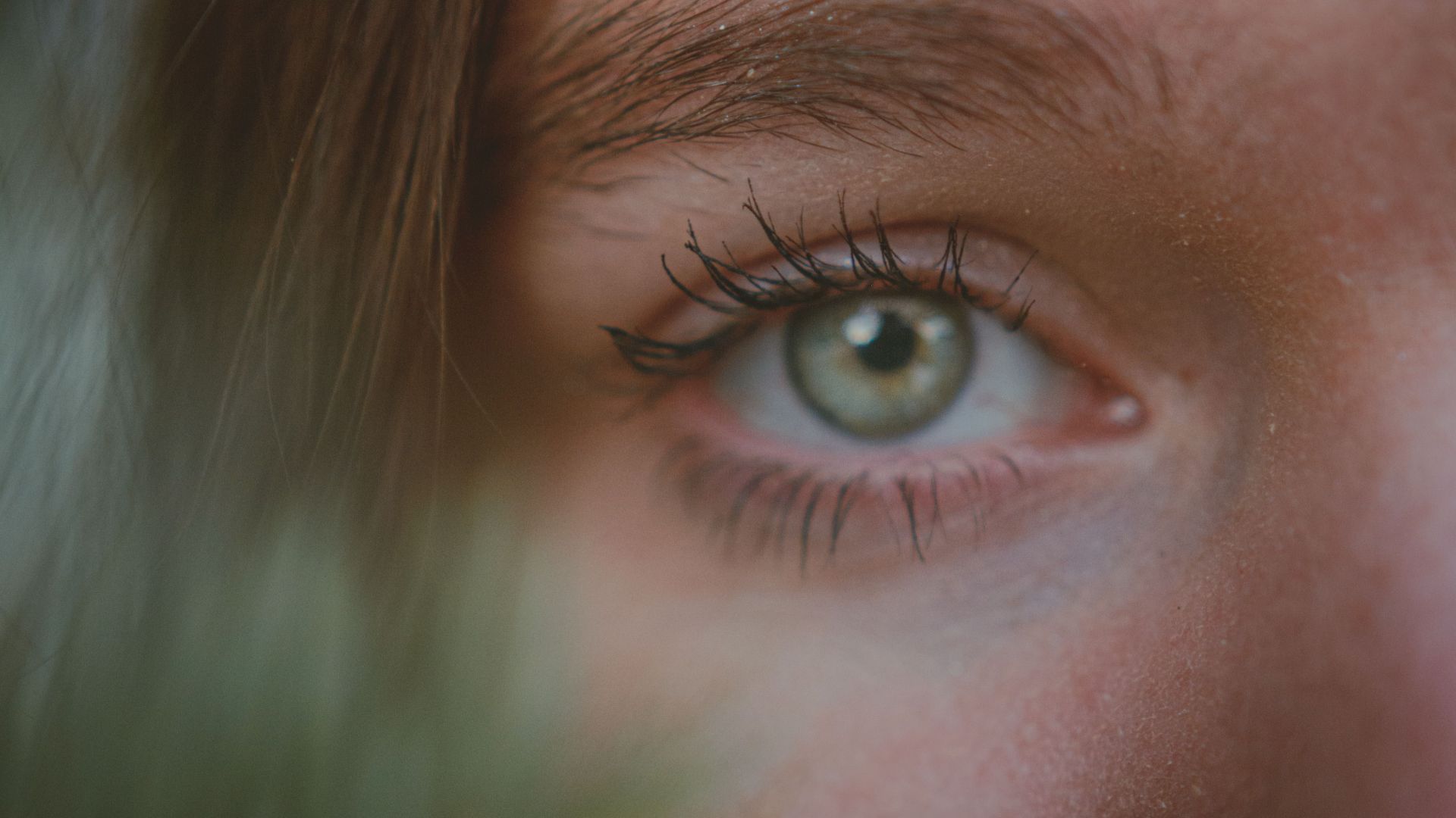 3. Clignement rapide des yeux