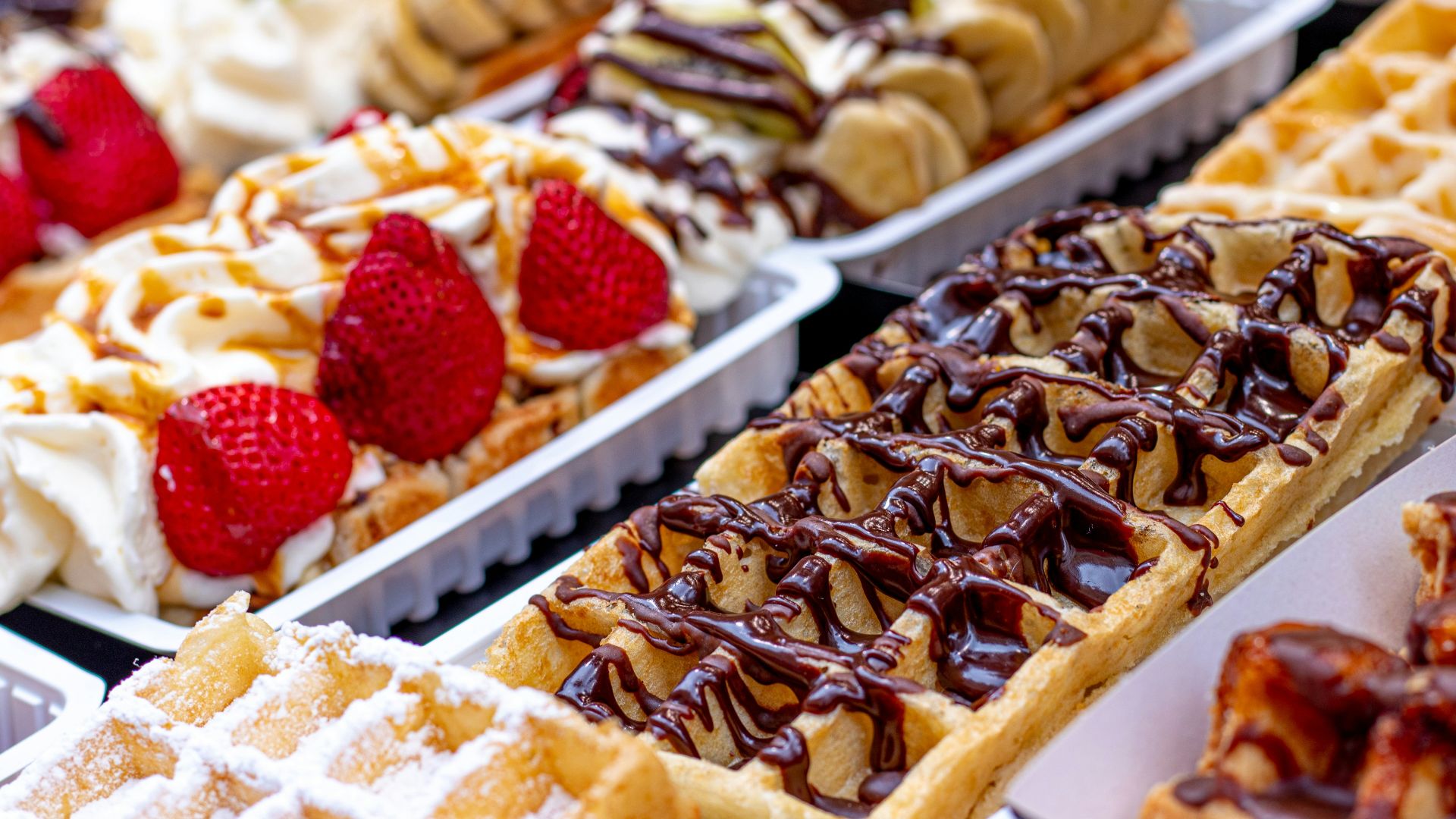 8. Gaufres belges à la crème fouettée