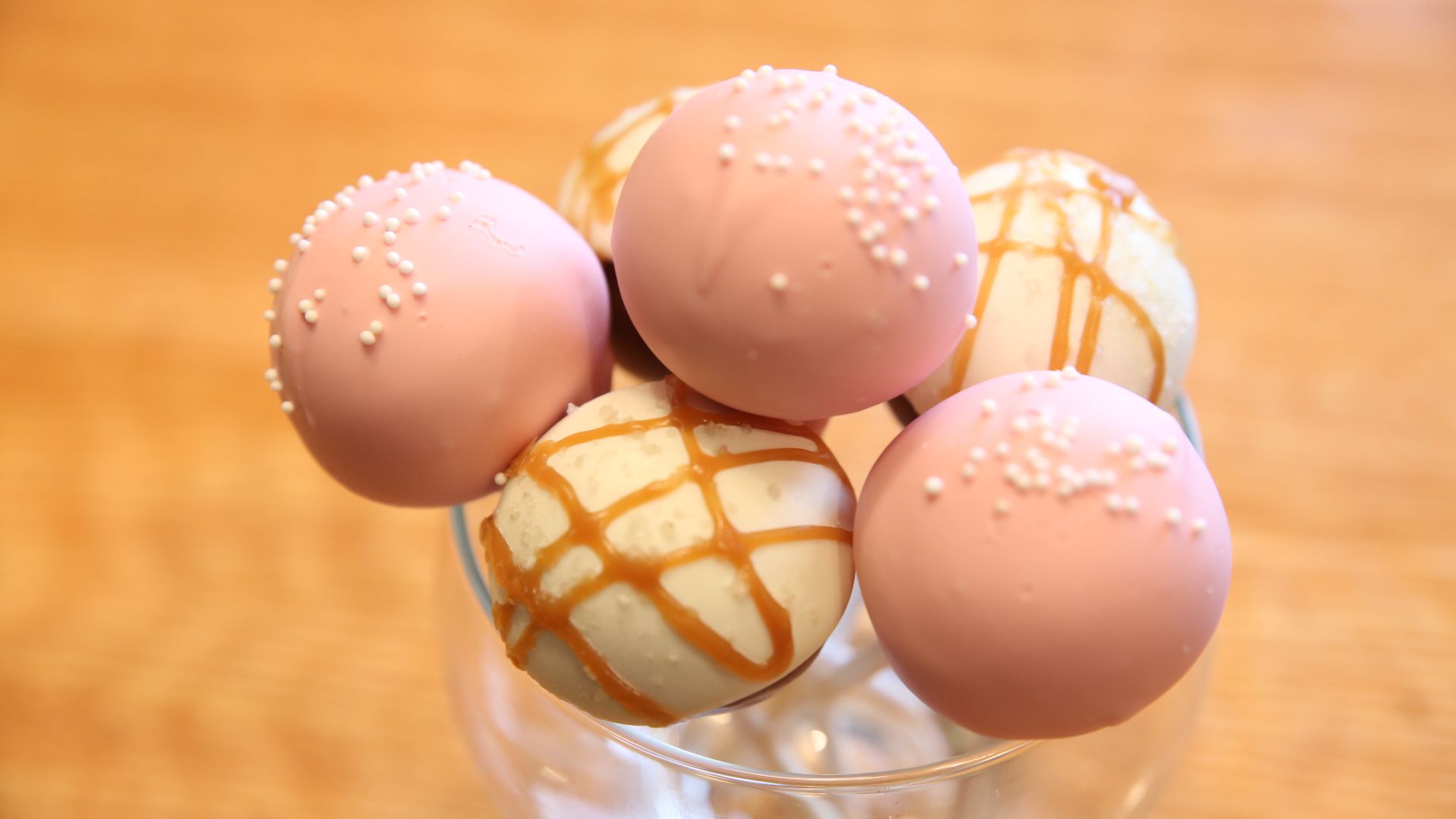 6. Cake pop à la pâte à cookies