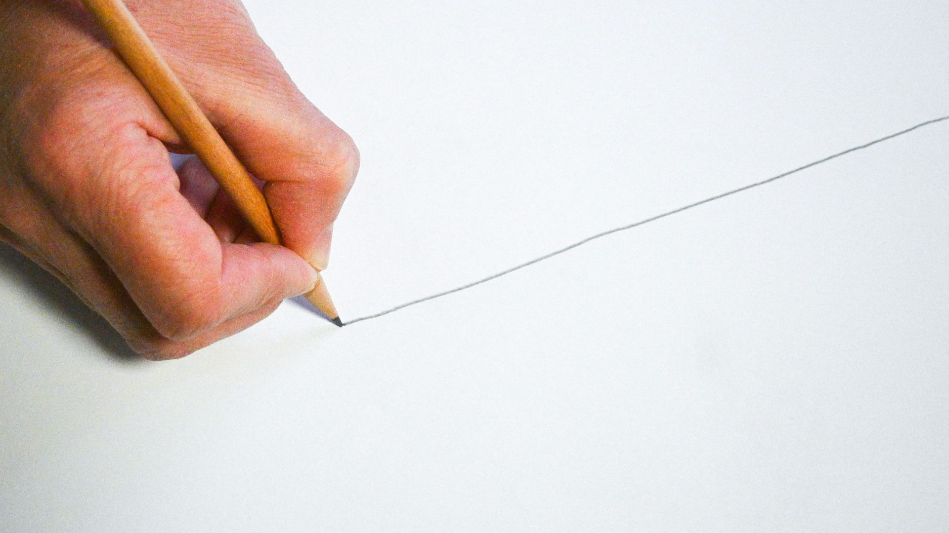 10. S'il respecte les limites