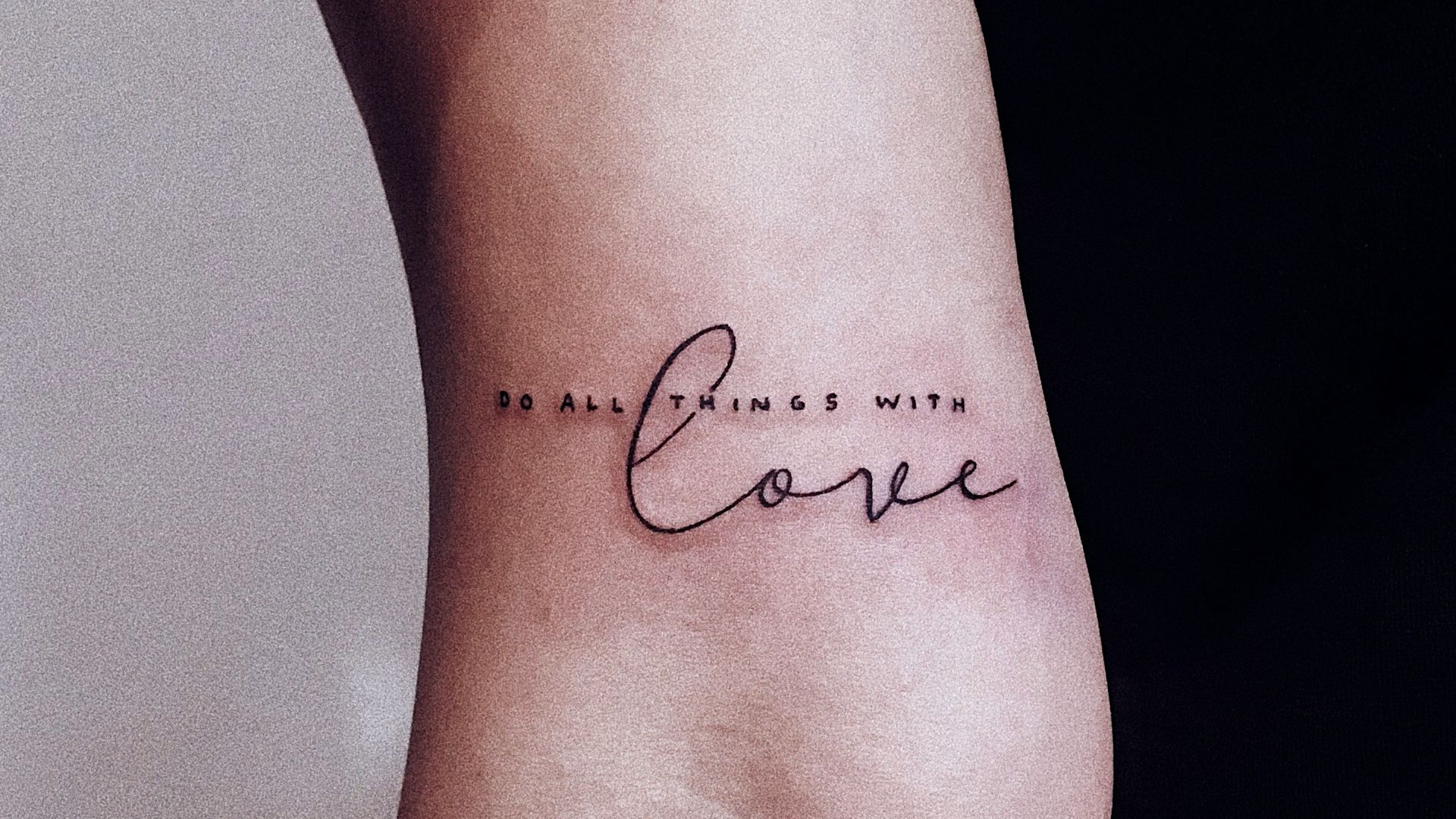 10. Petits tatouages avec des inscriptions