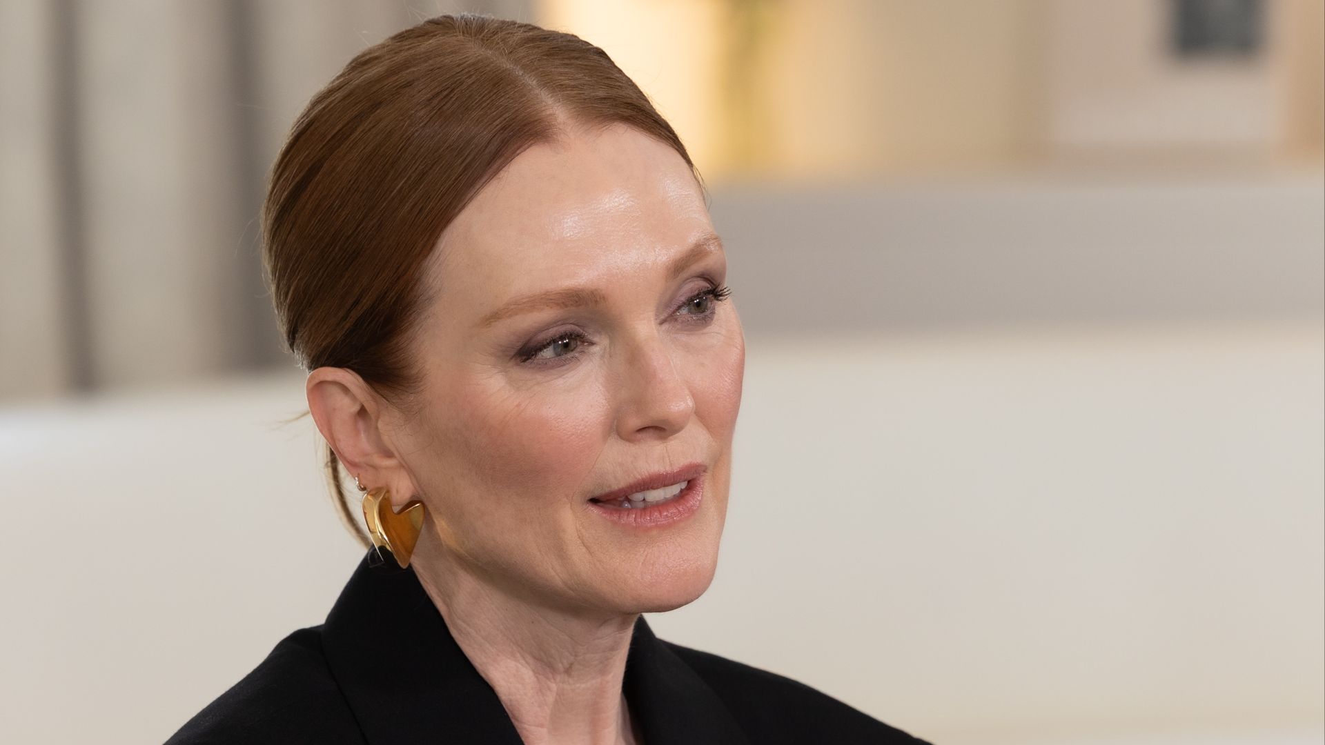 10. Julianne Moore
