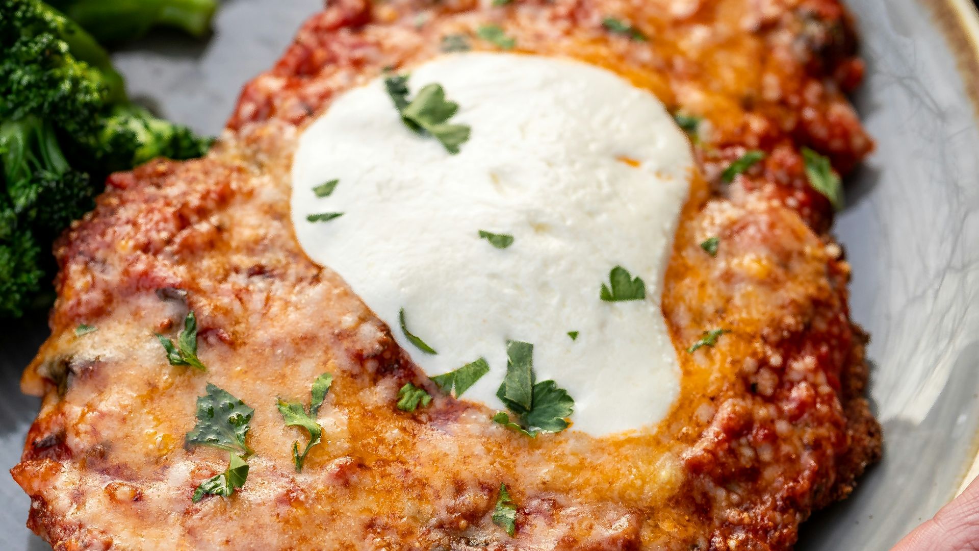10. Le sandwich au poulet parmesan « fait maison »