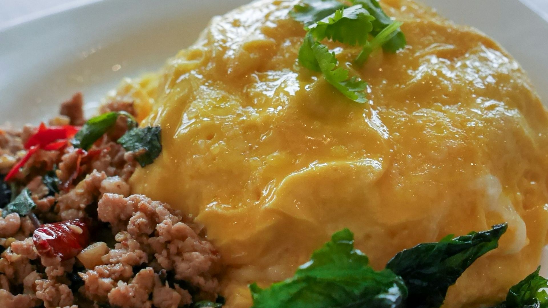 16. Hor Mok : la crème au curry thaïlandaise cuite à la vapeur