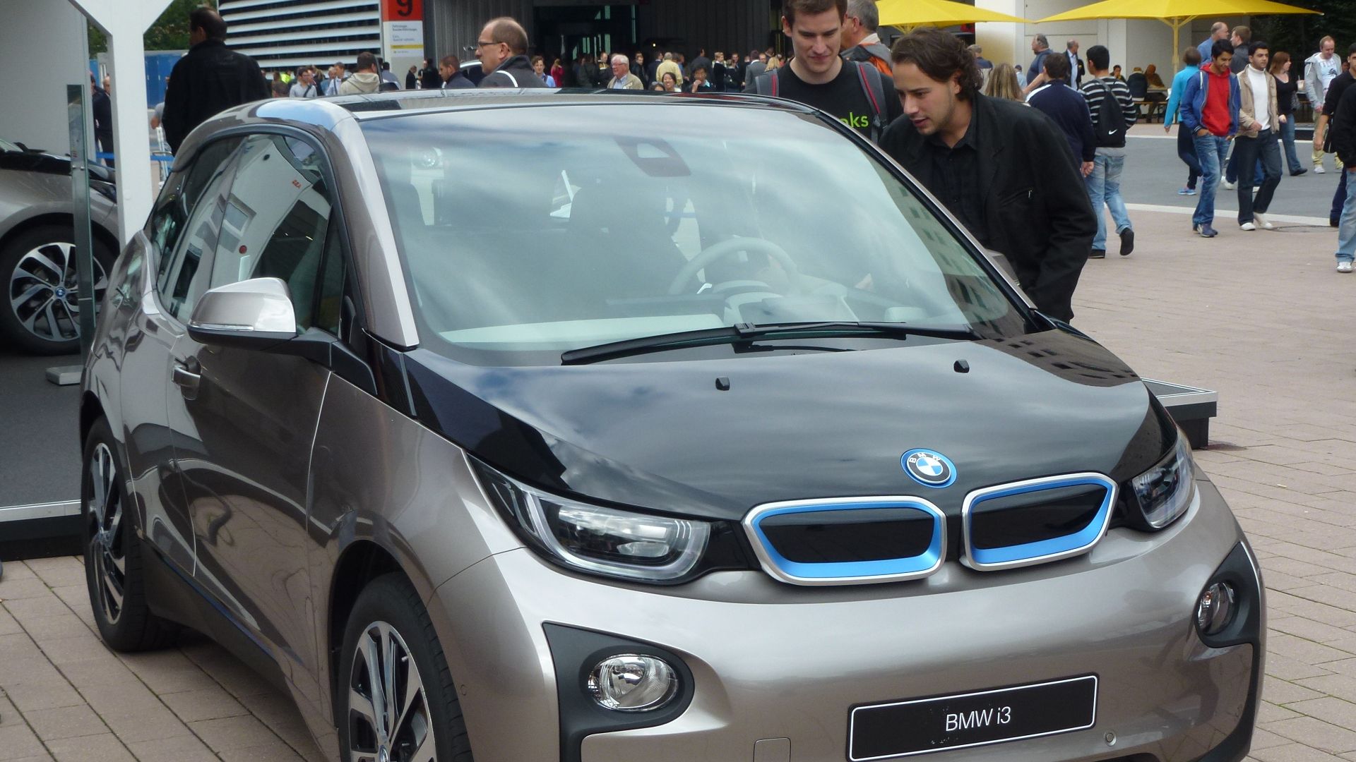 10. i3