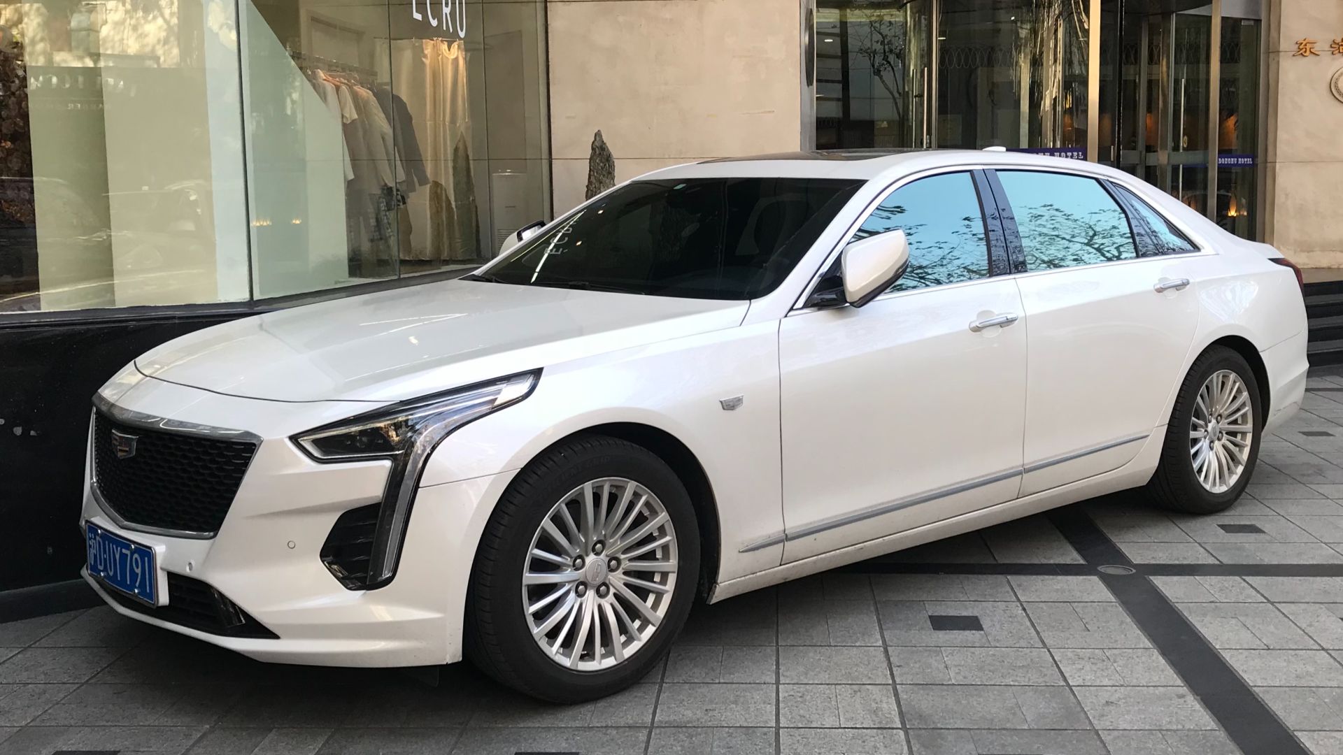 15. Cadillac CT6 hybride rechargeable