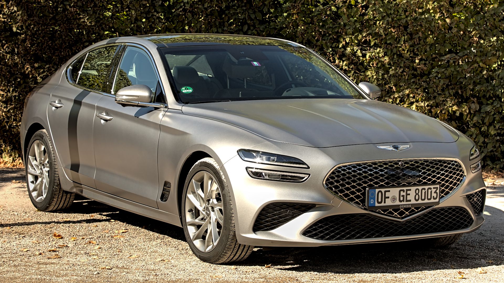 16. Genesis G70