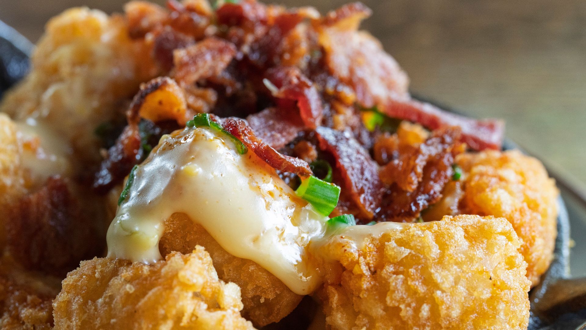 16. Brochettes de tater tots garnies