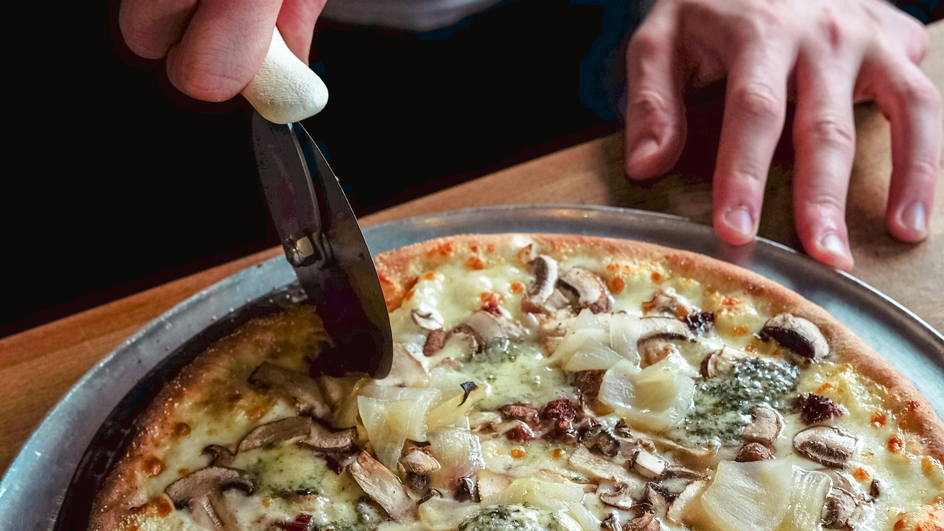 14. Pizza à la croûte de chou-fleur