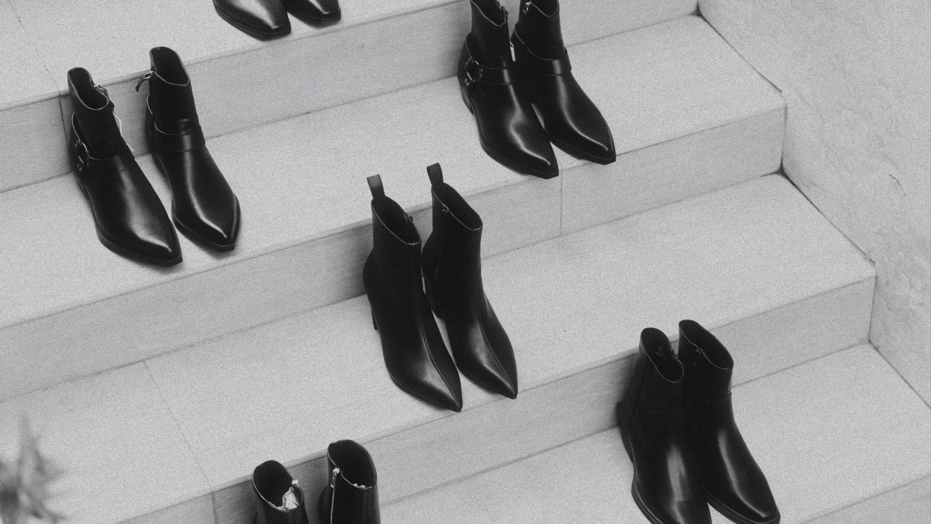 8. Jonas Fairbanks s'est attiré des ennuis à cause de ses bottes