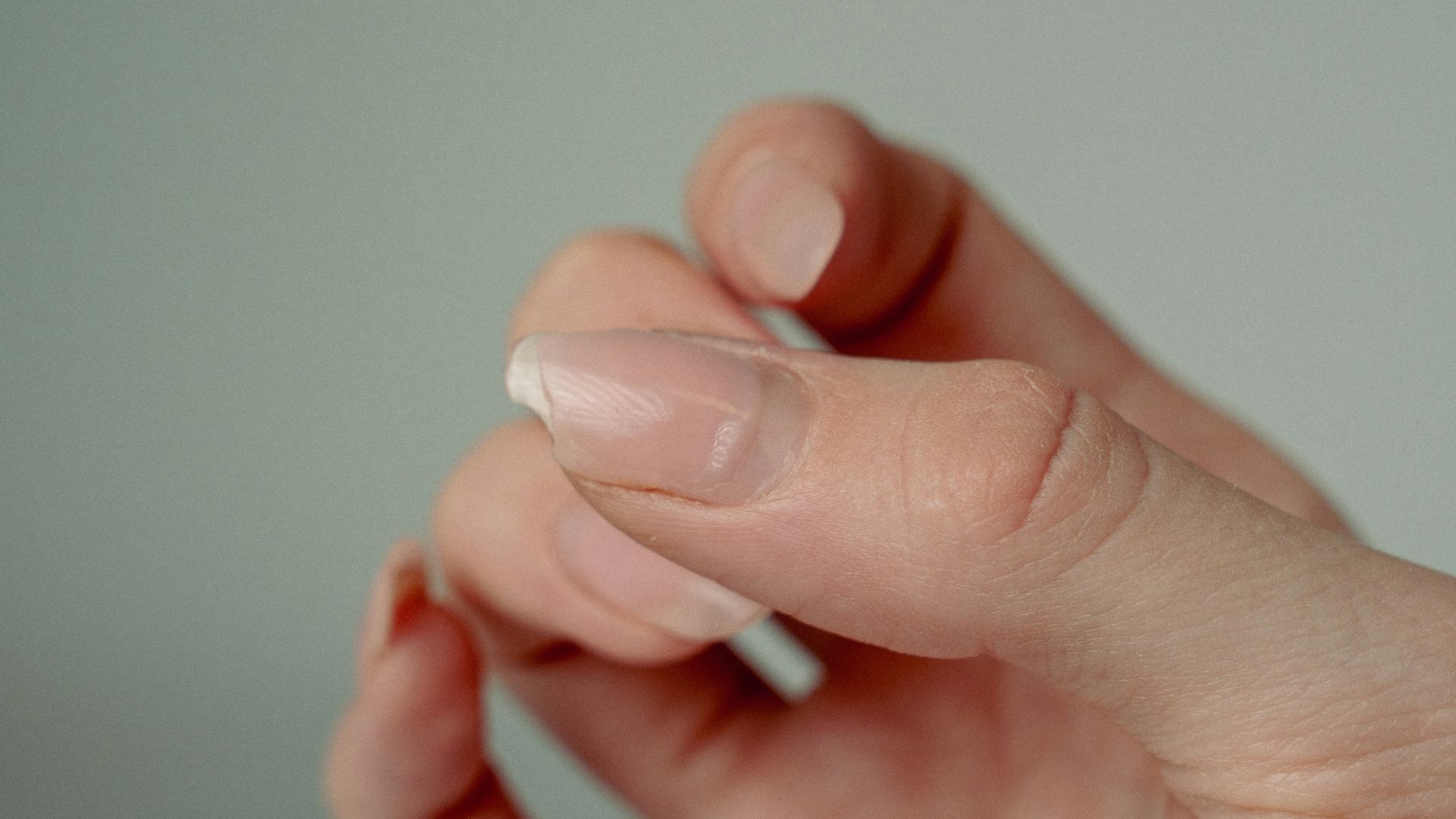 6. Vos ongles se cassent facilement