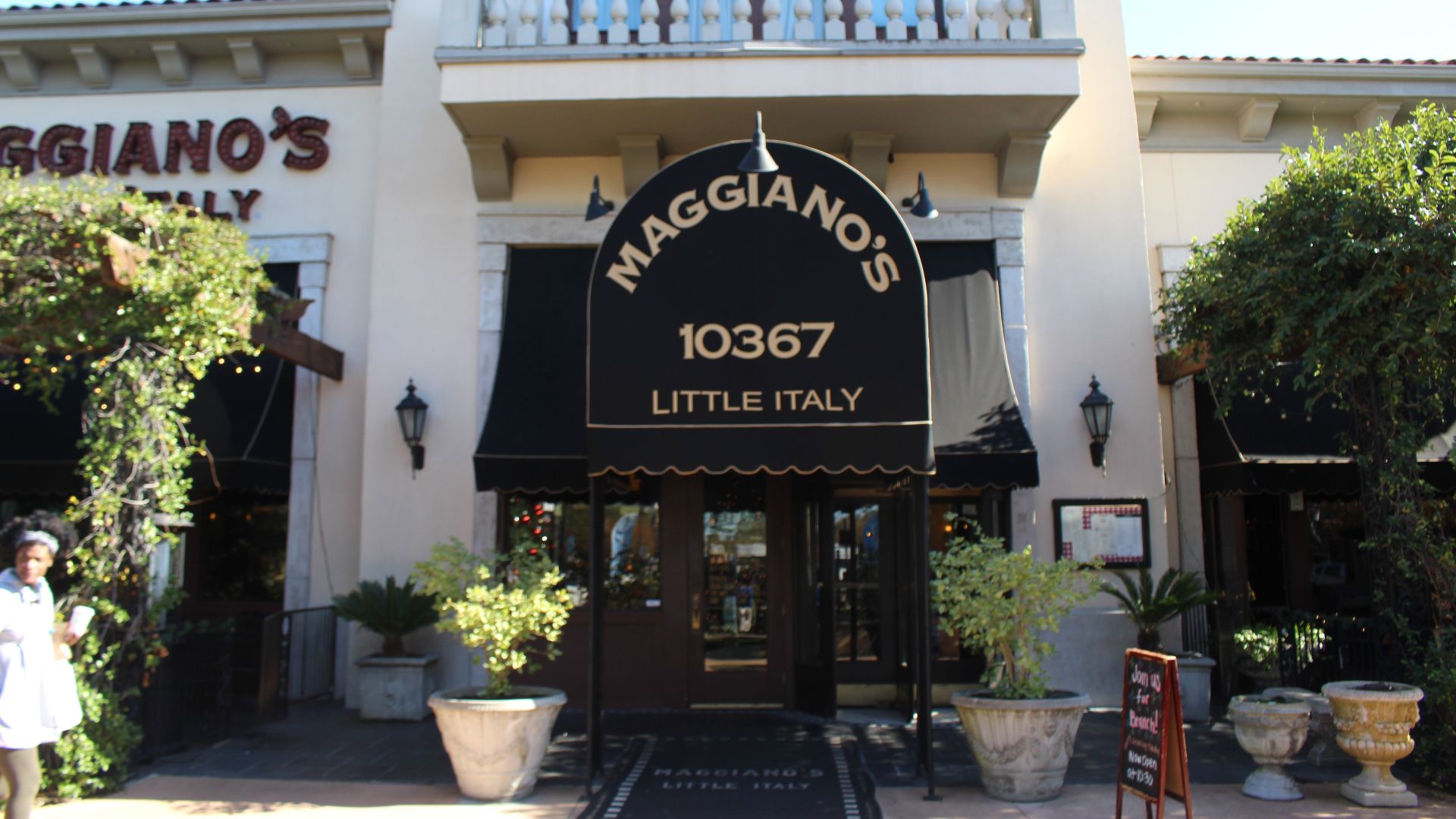 4. Maggiano's Little Italy