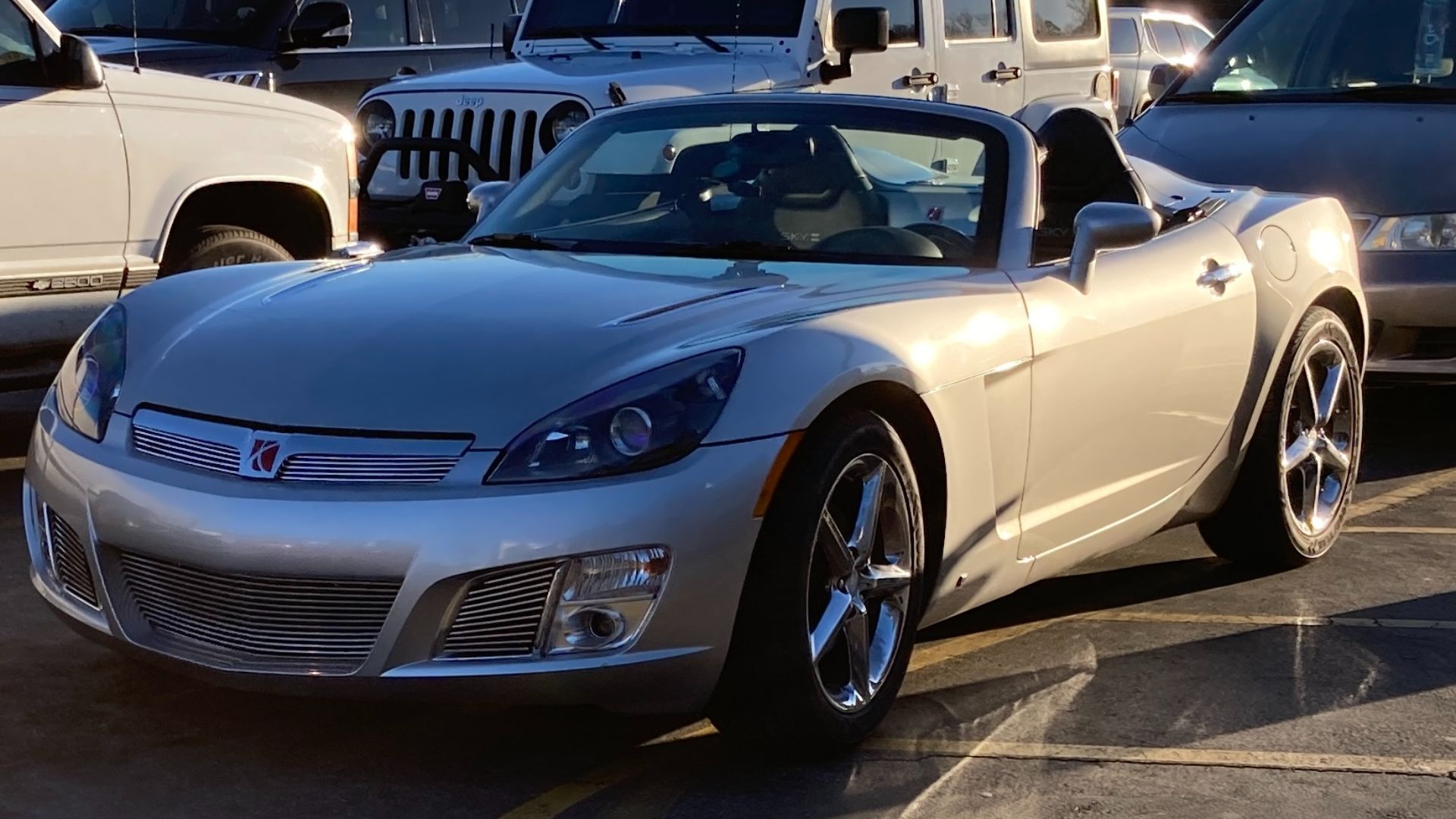 13. Saturn Sky 2.4 : un roadster racé, mais qui manque de punch